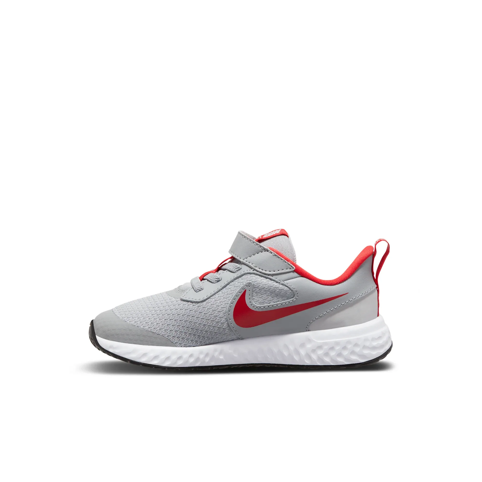Nike Revolution 5