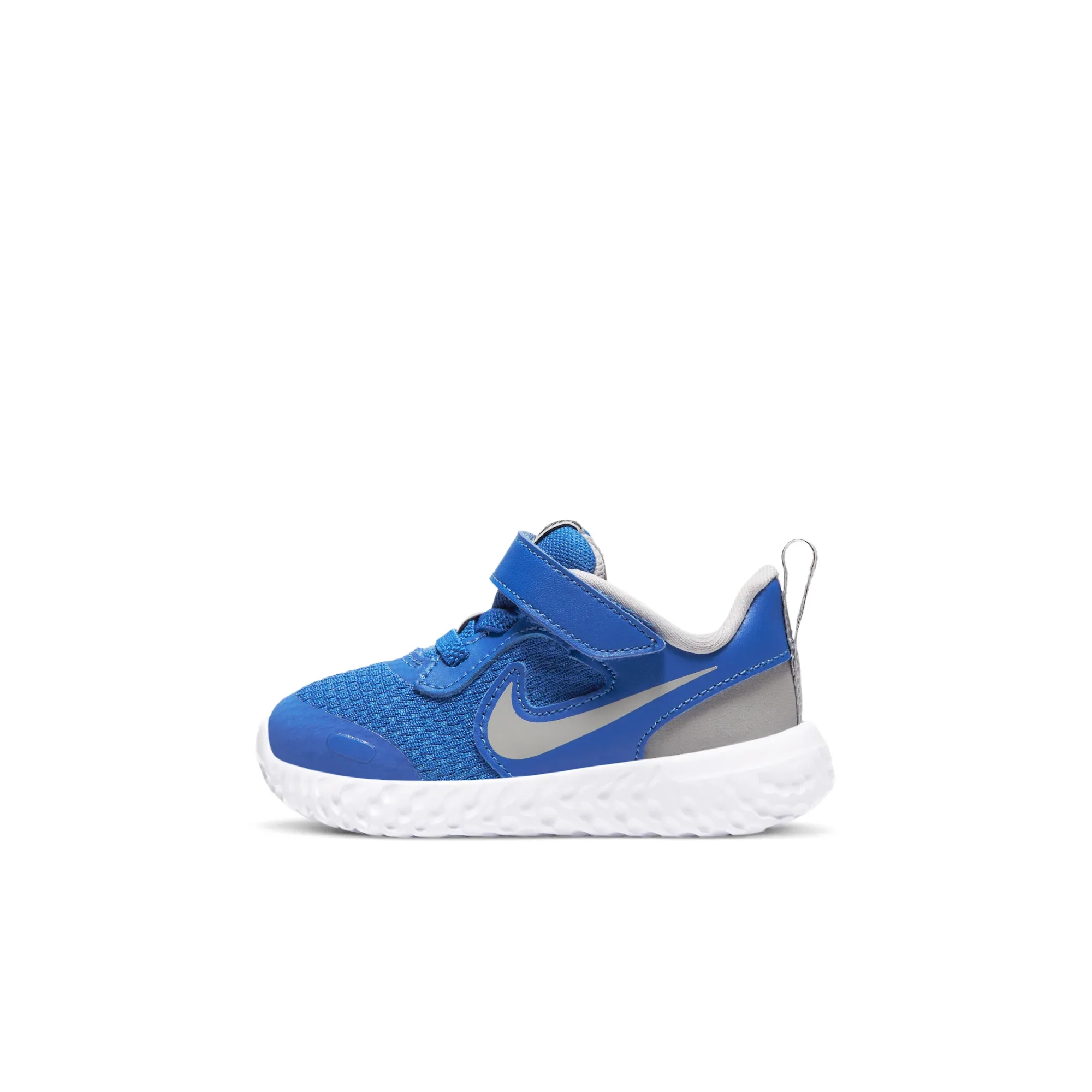 Nike Revolution 5
