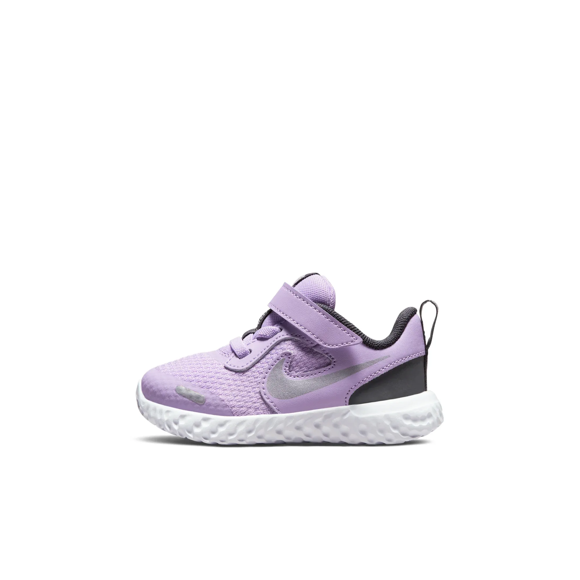 Nike Revolution 5
