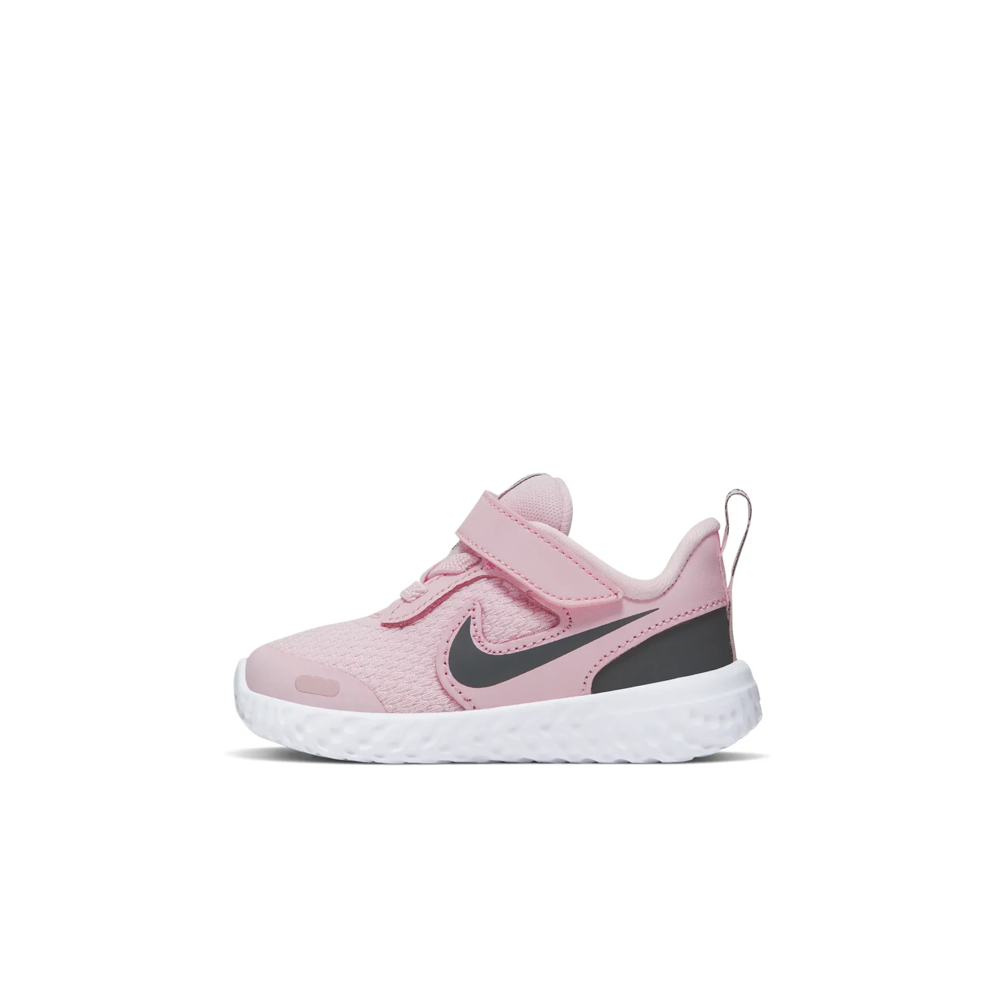 Nike Revolution 5