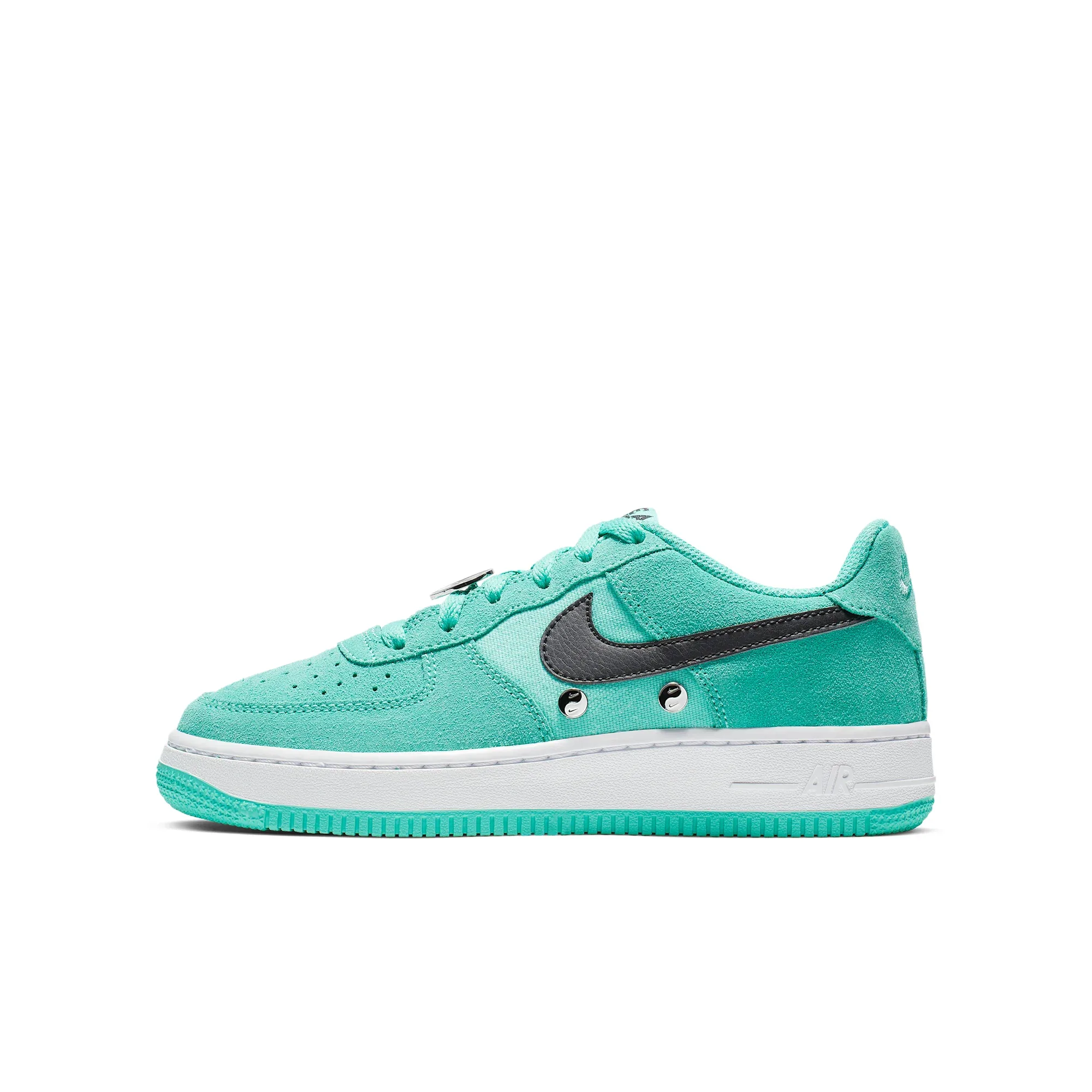 Nike Air Force 1 LV8