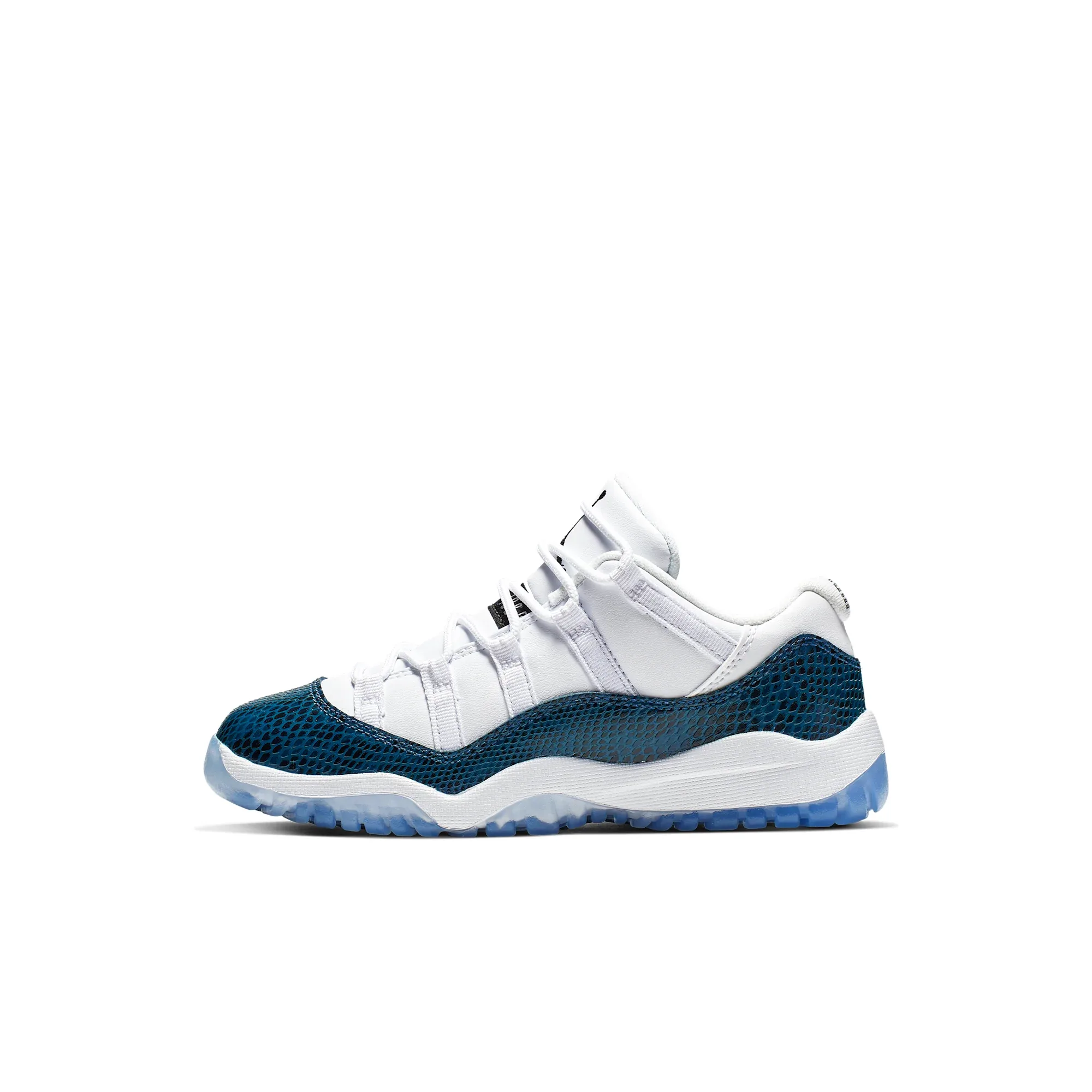 Jordan 11 Retro Low LE