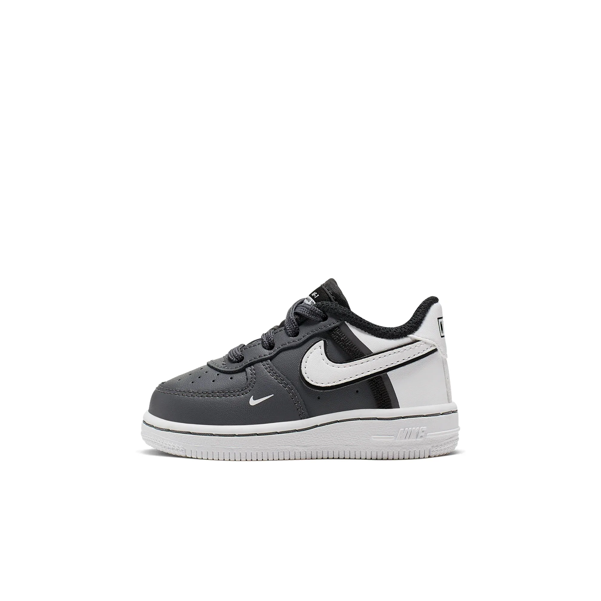 Nike Force 1 LV8 2