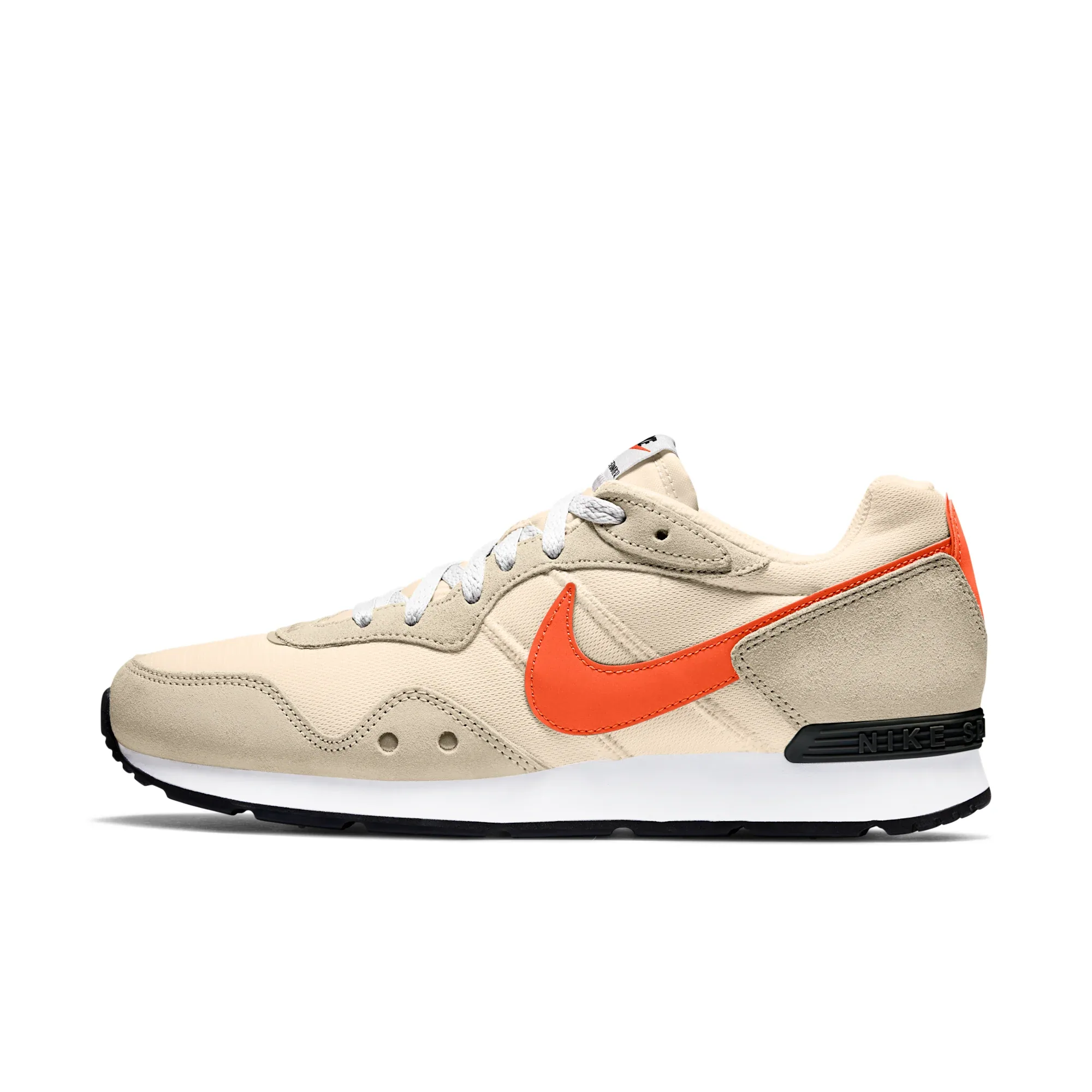 Nike Venture Runner