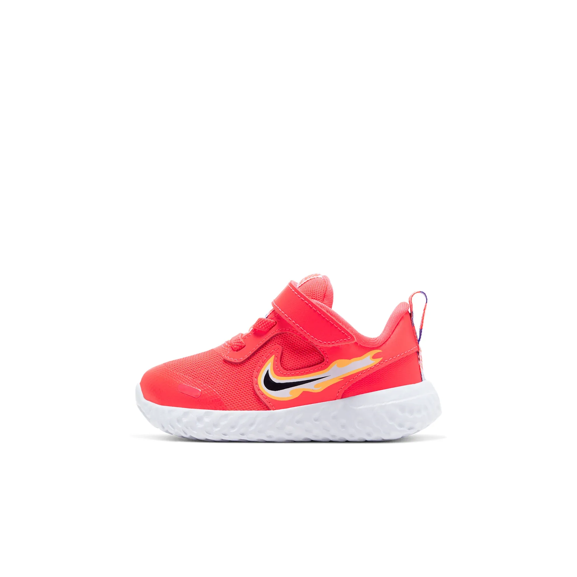 Nike Revolution 5 Fire