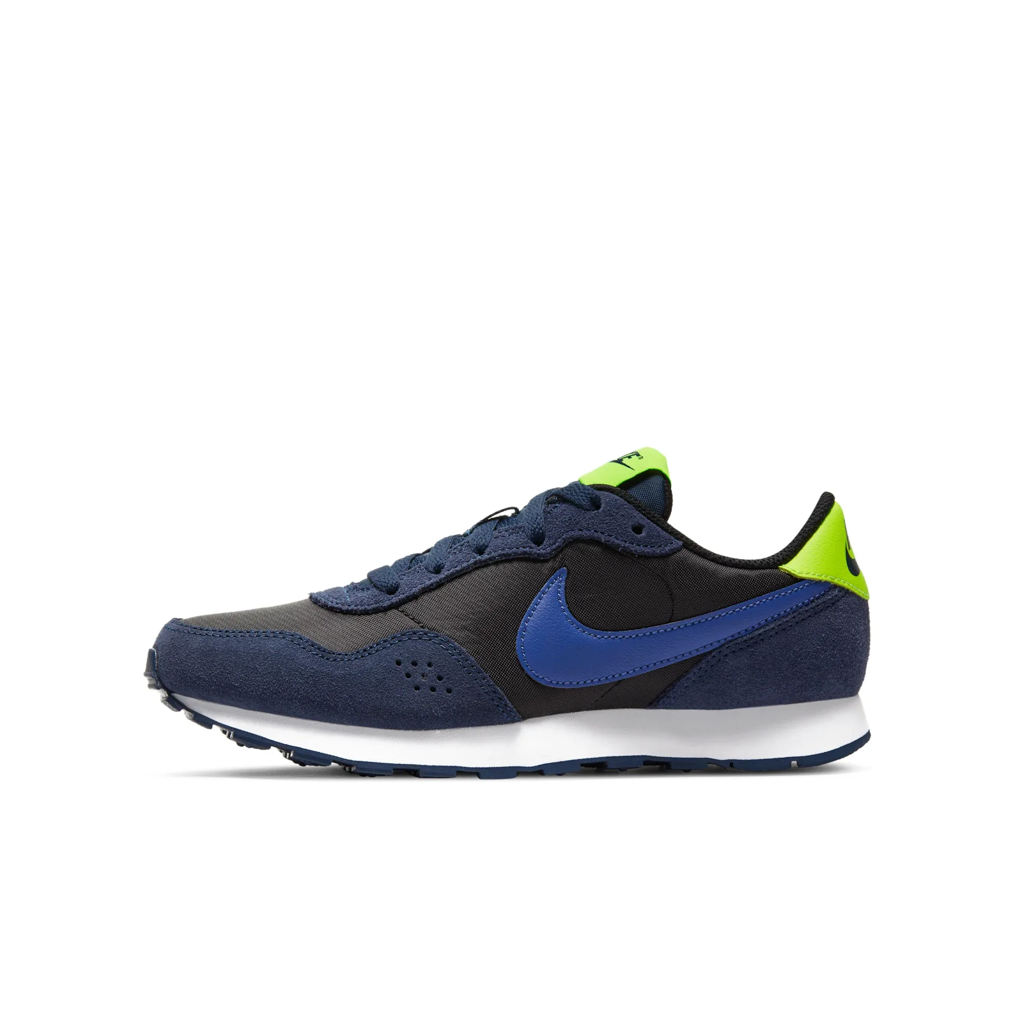 Nike MD Valiant