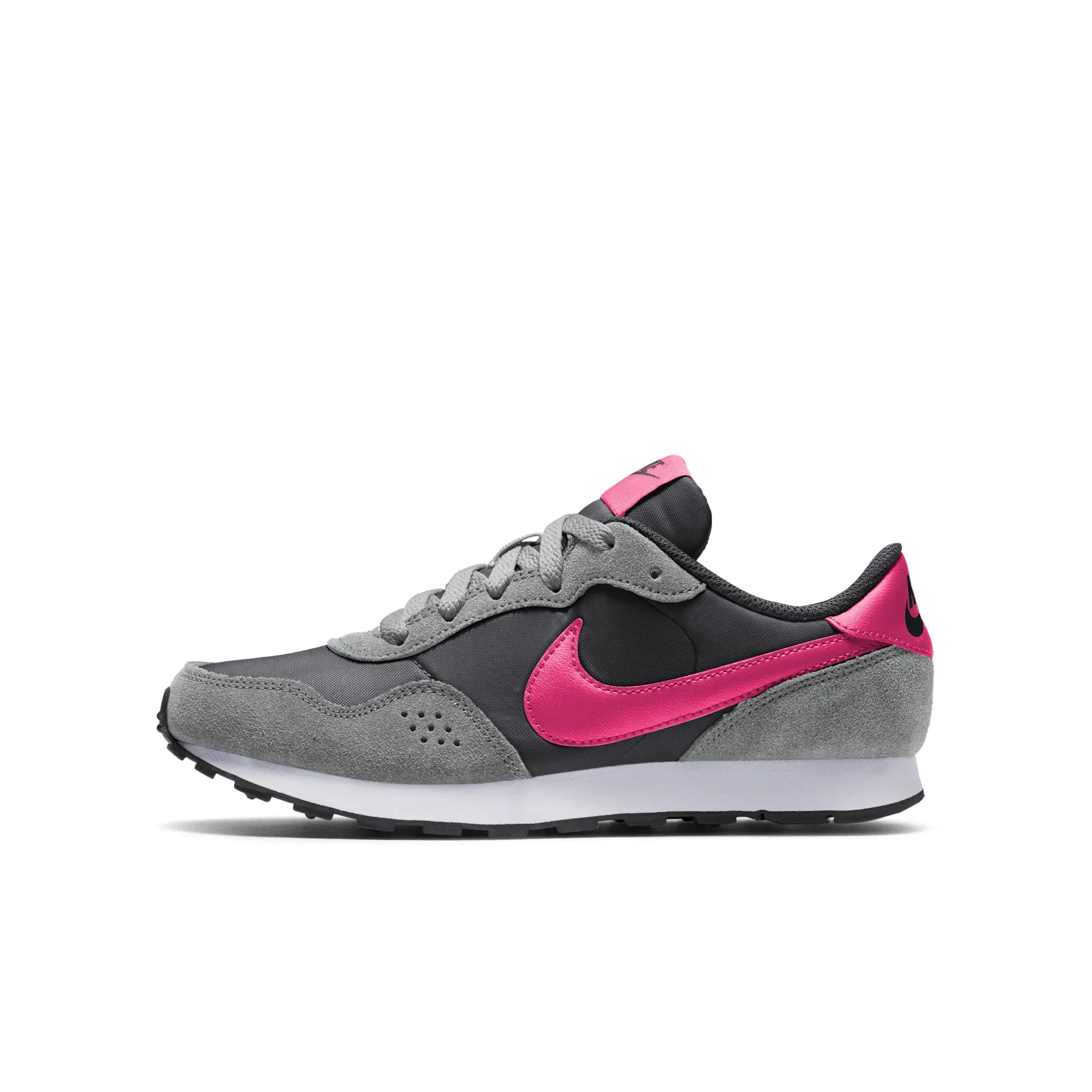 Nike MD Valiant