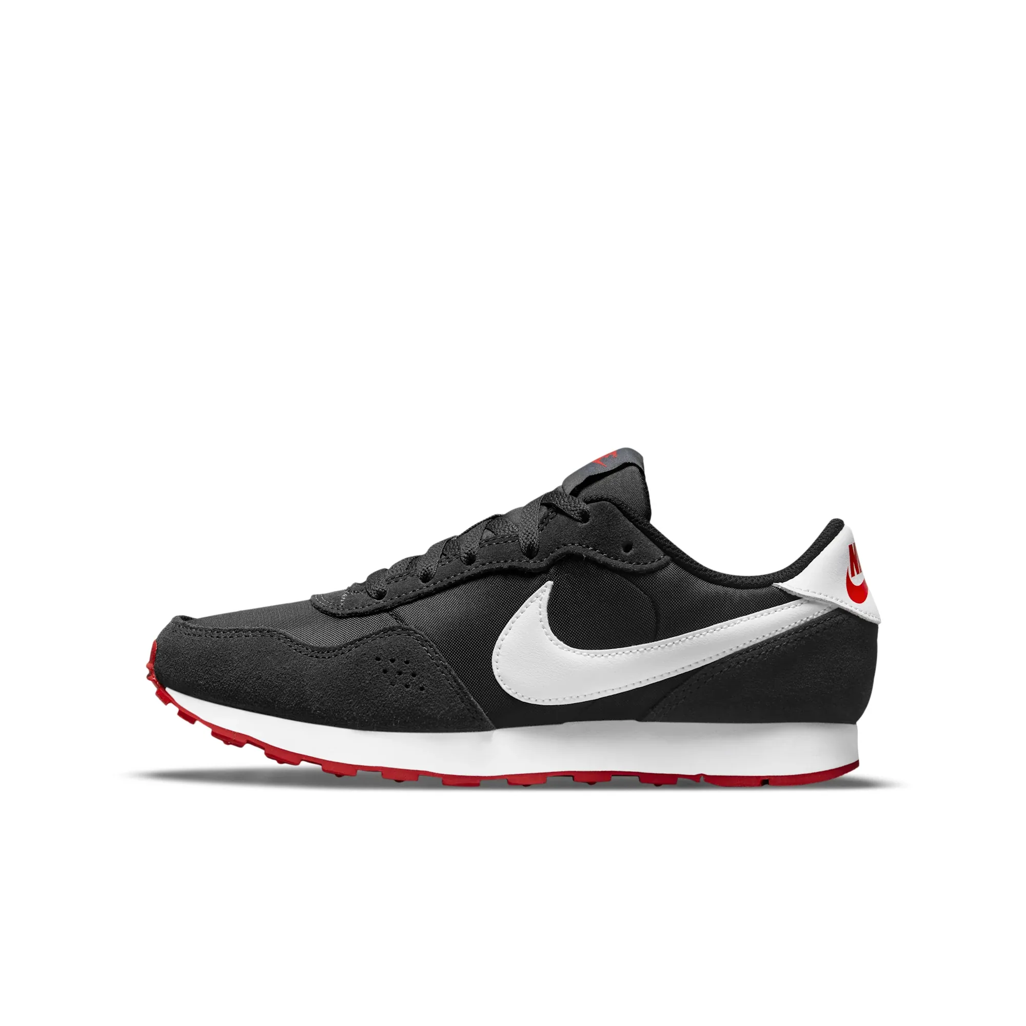 Nike MD Valiant