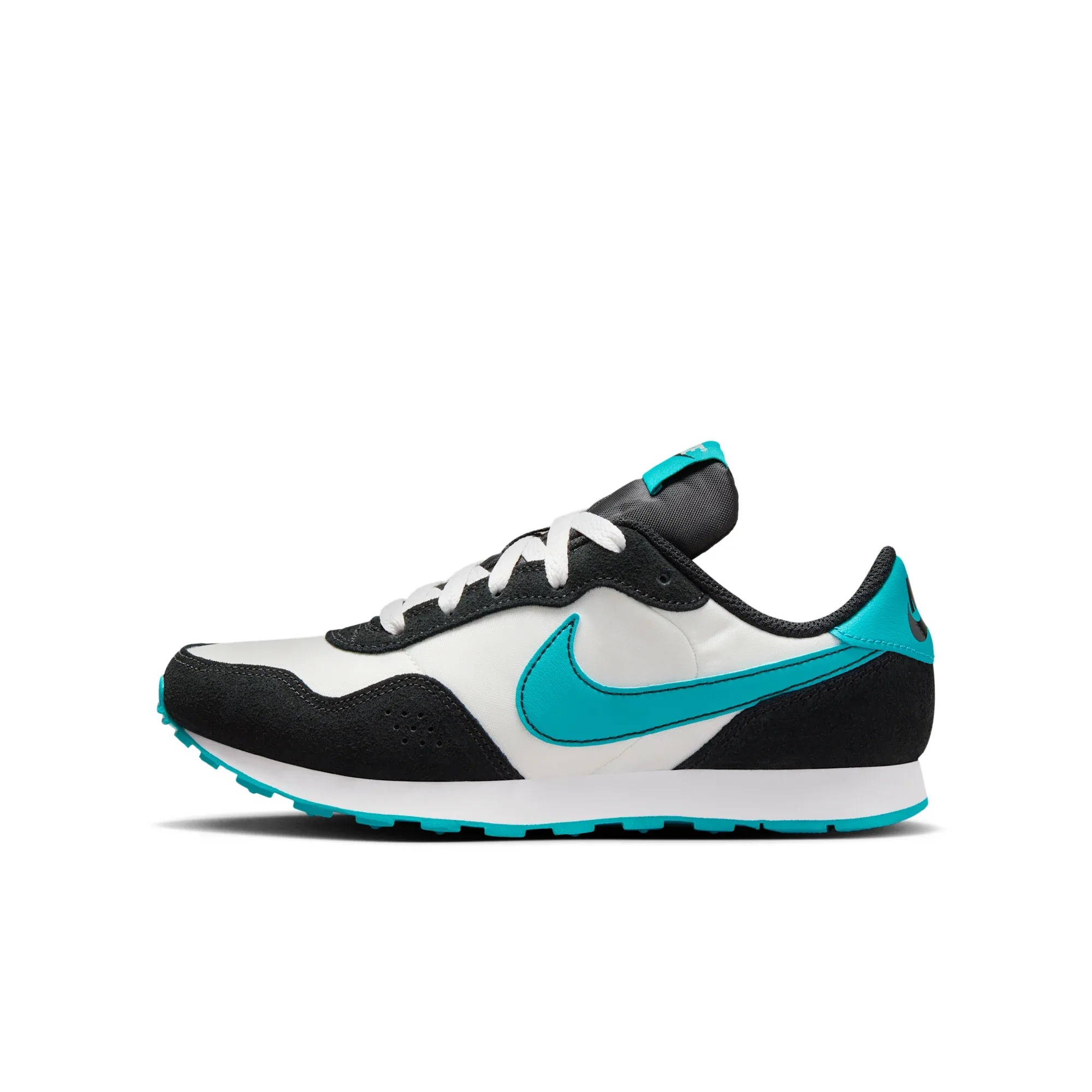 Nike MD Valiant