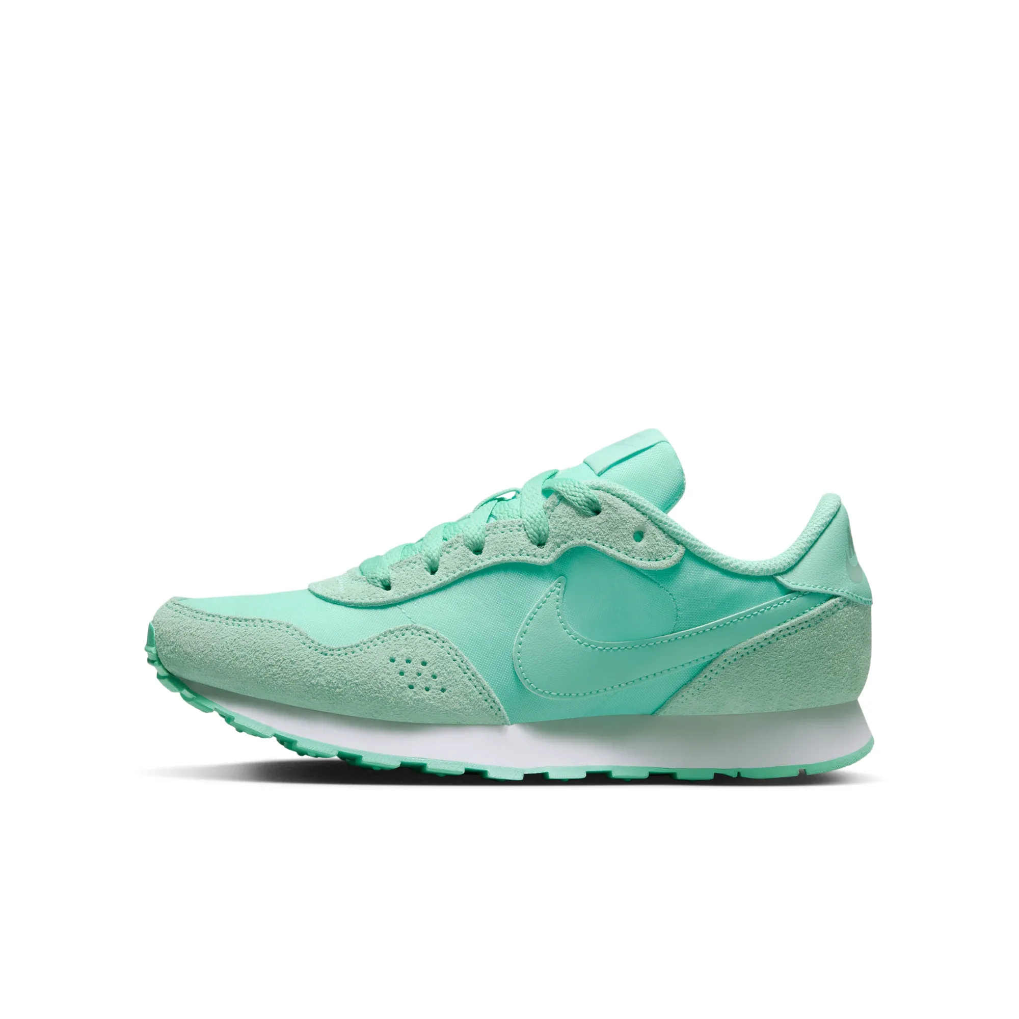 Nike MD Valiant