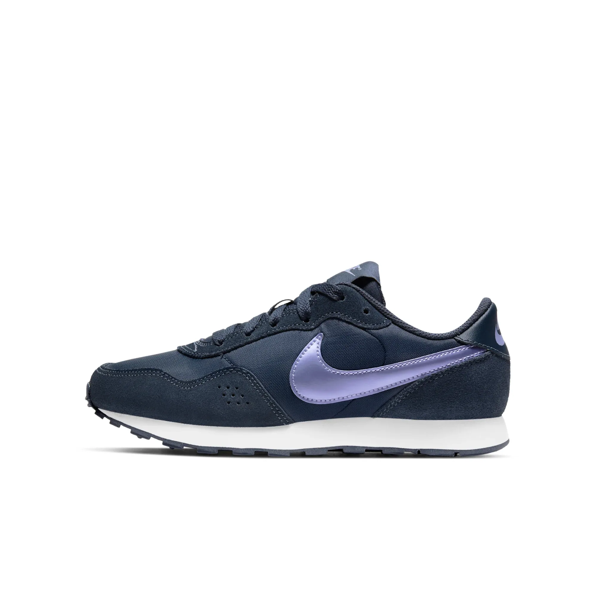 Nike MD Valiant