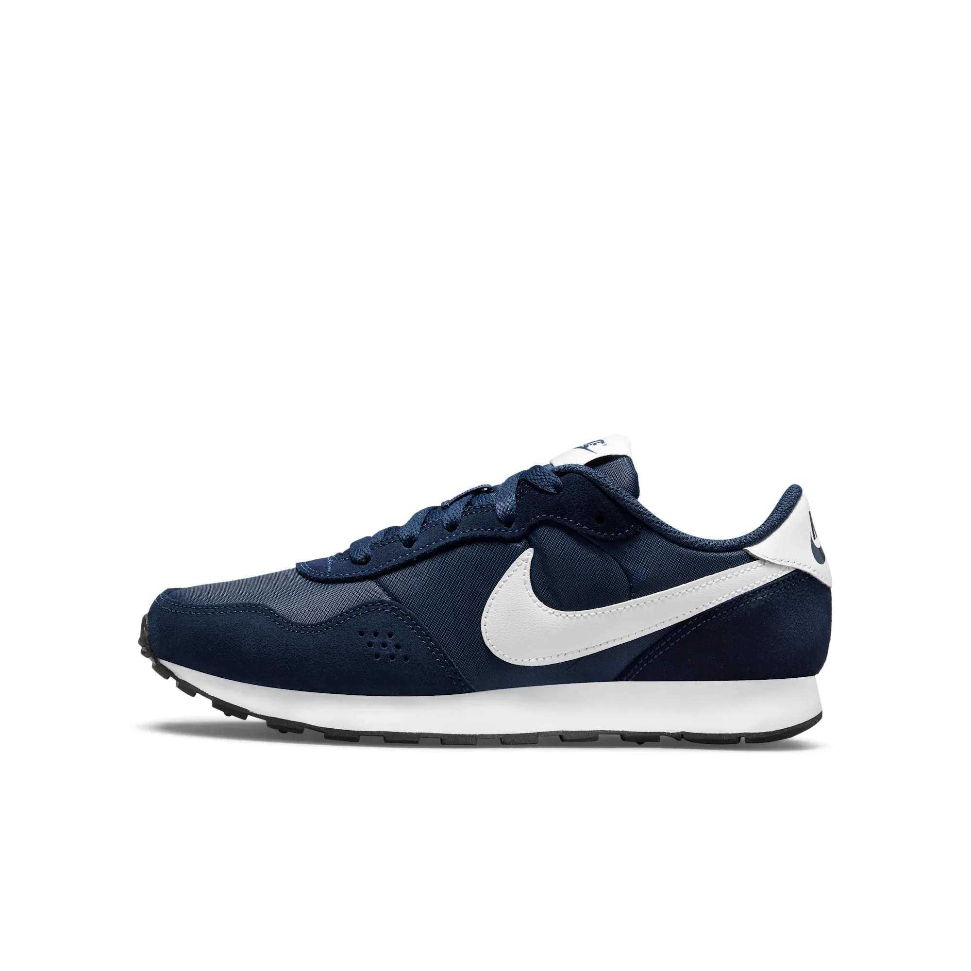 Nike MD Valiant