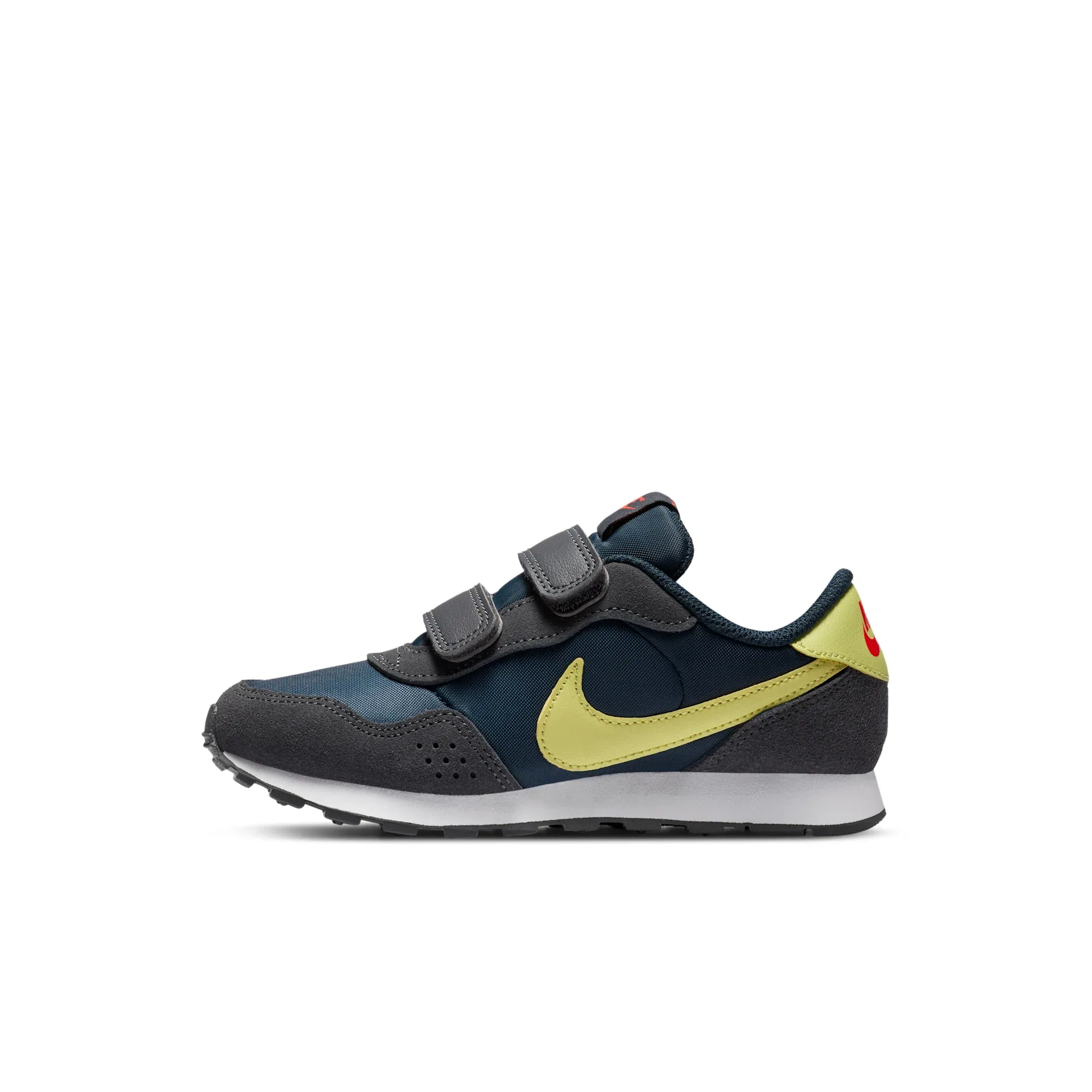 Nike MD Valiant