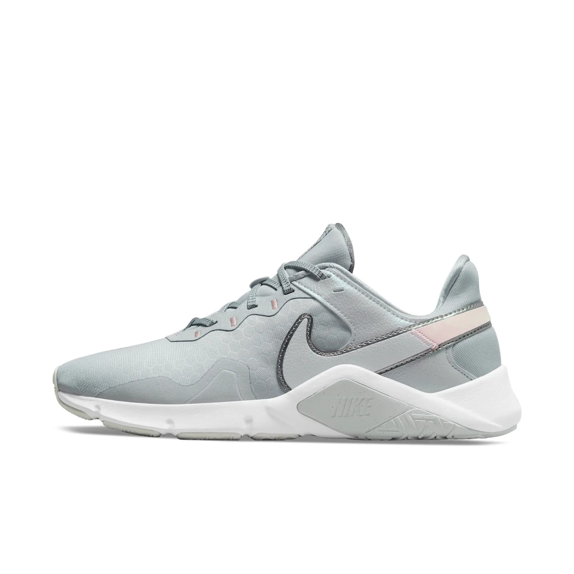 Nike Legend Essential 2