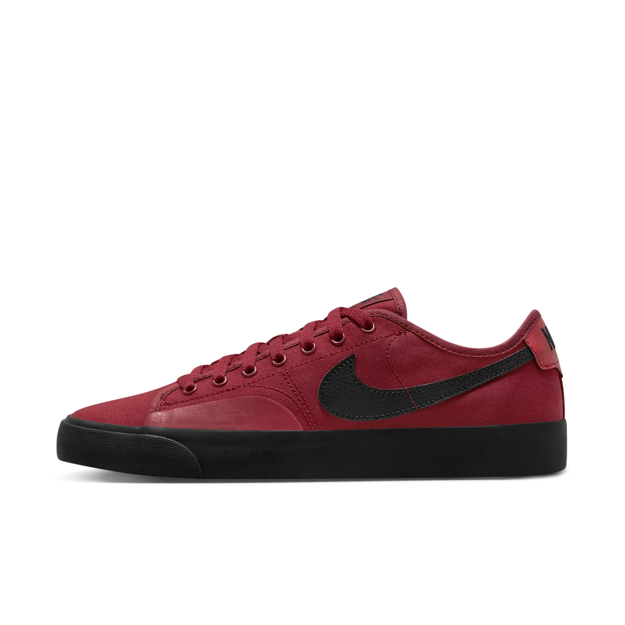 Nike SB BLZR Court