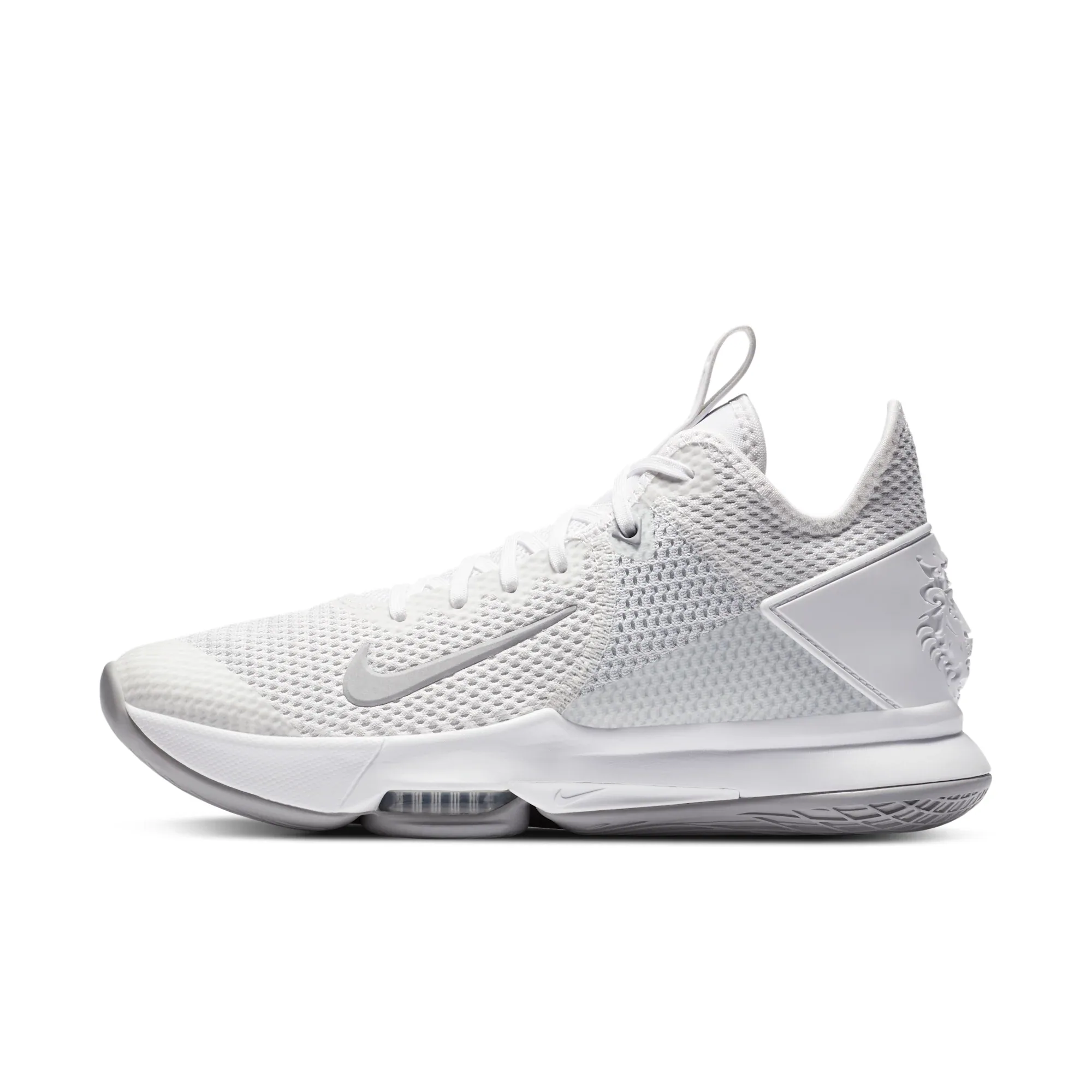 LeBron Witness 4 (Team)