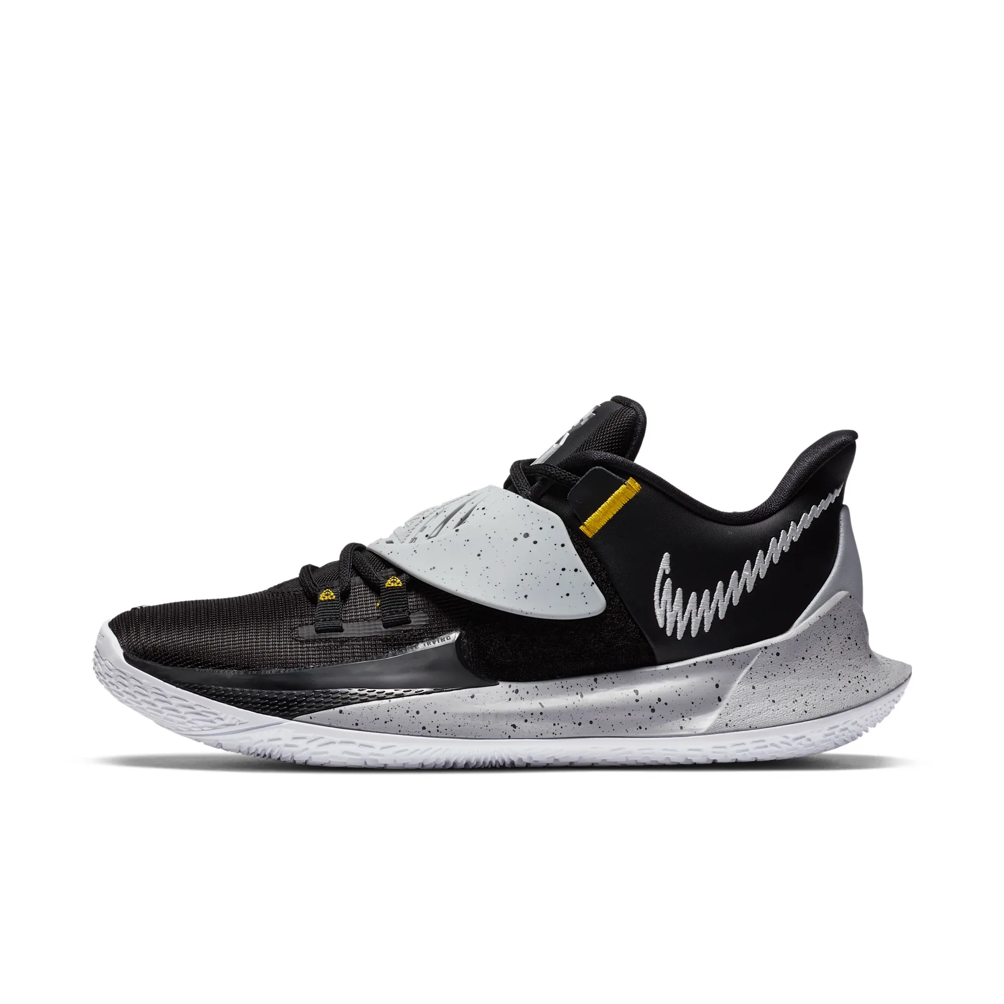 Kyrie Low 3 (Team)