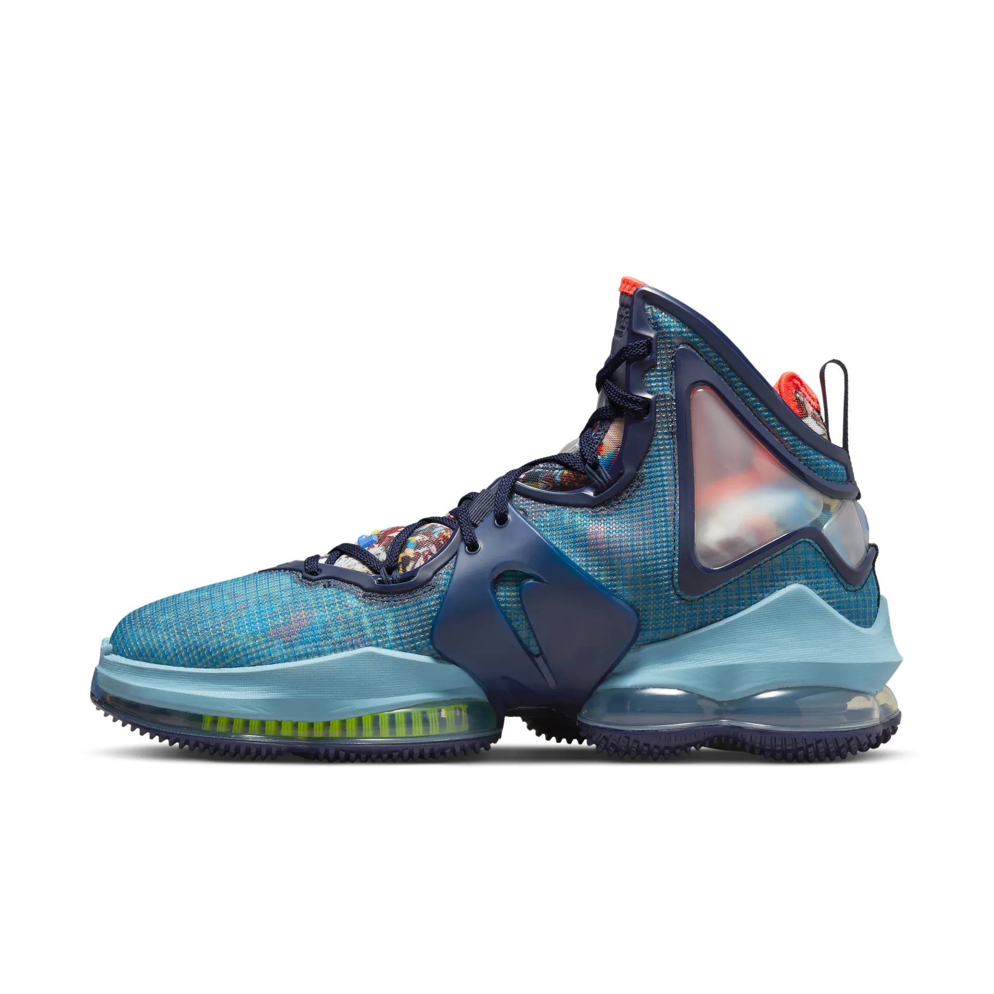 LeBron 19