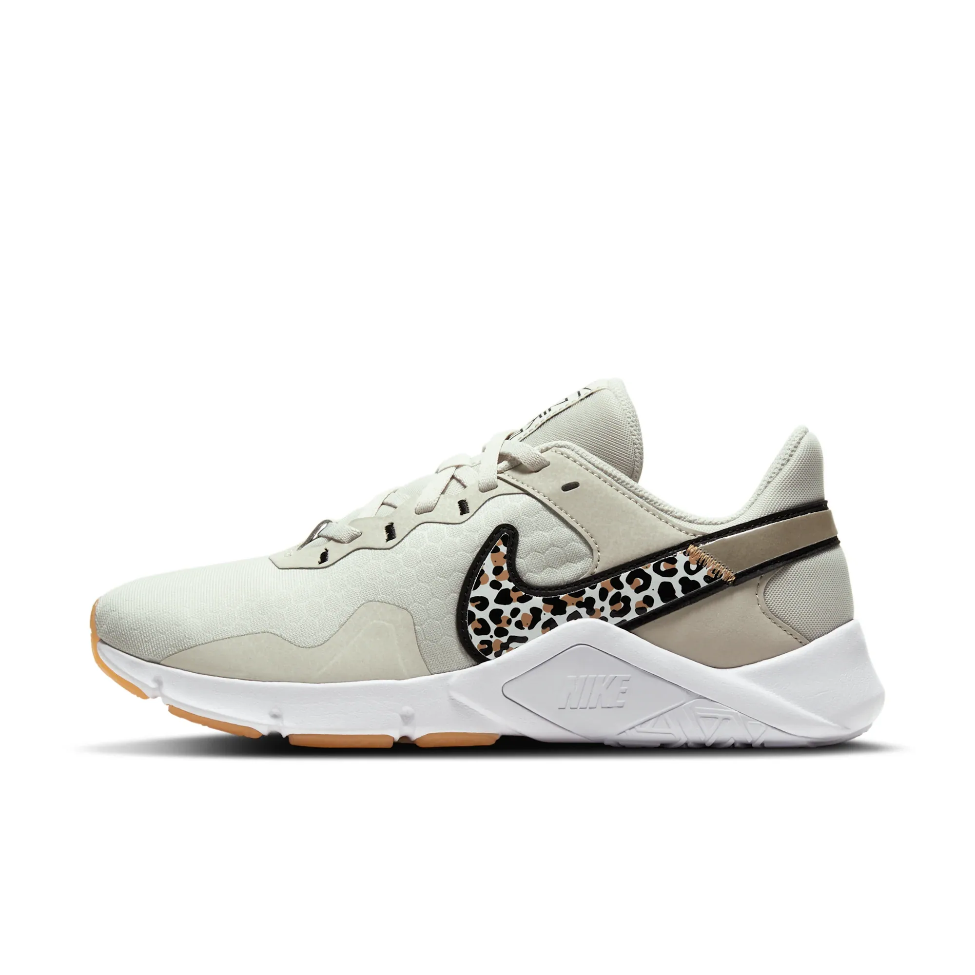 Nike Legend Essential 2 Premium