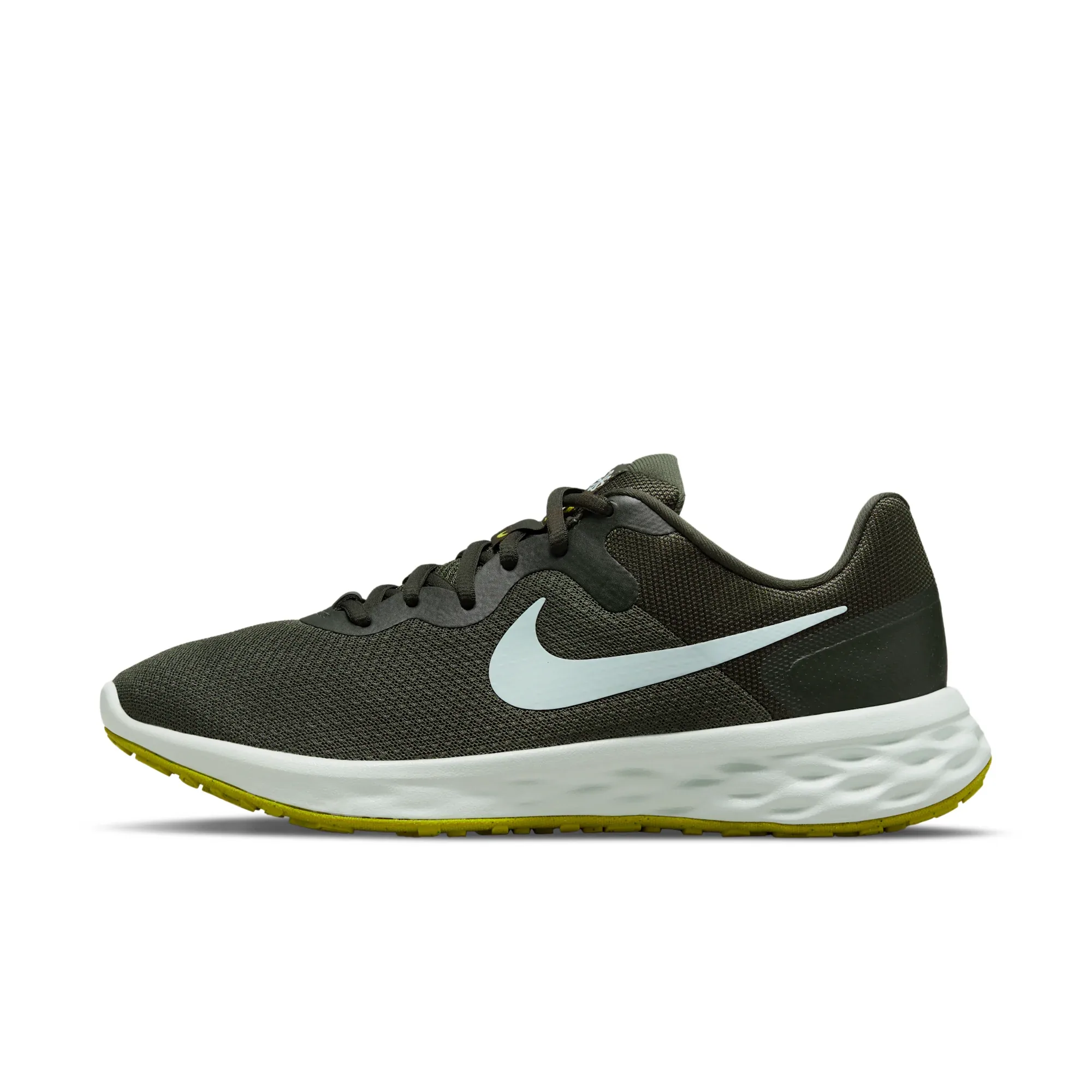 Nike Revolution 6