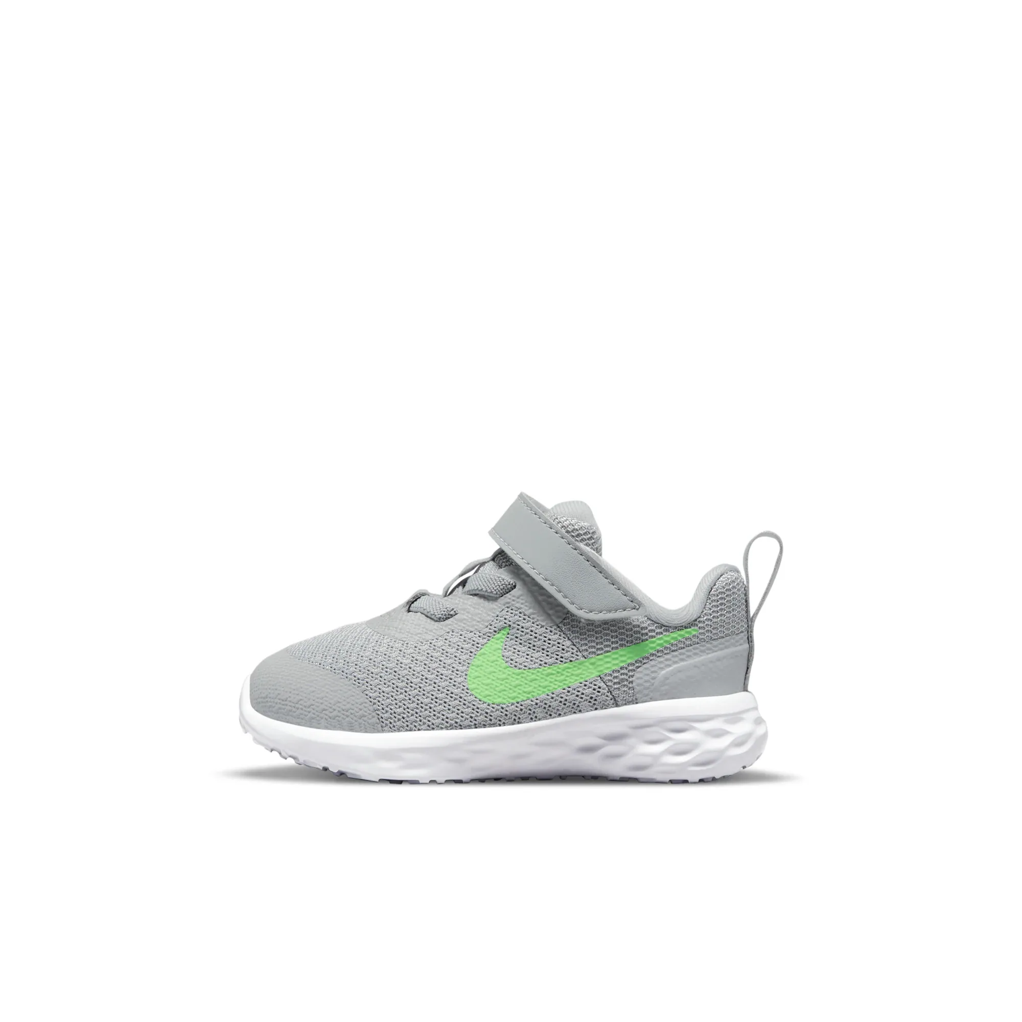Nike Revolution 6