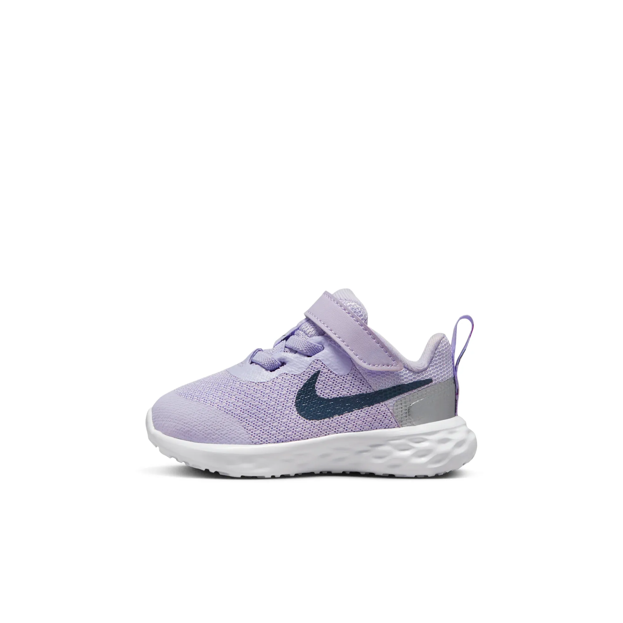 Nike Revolution 6