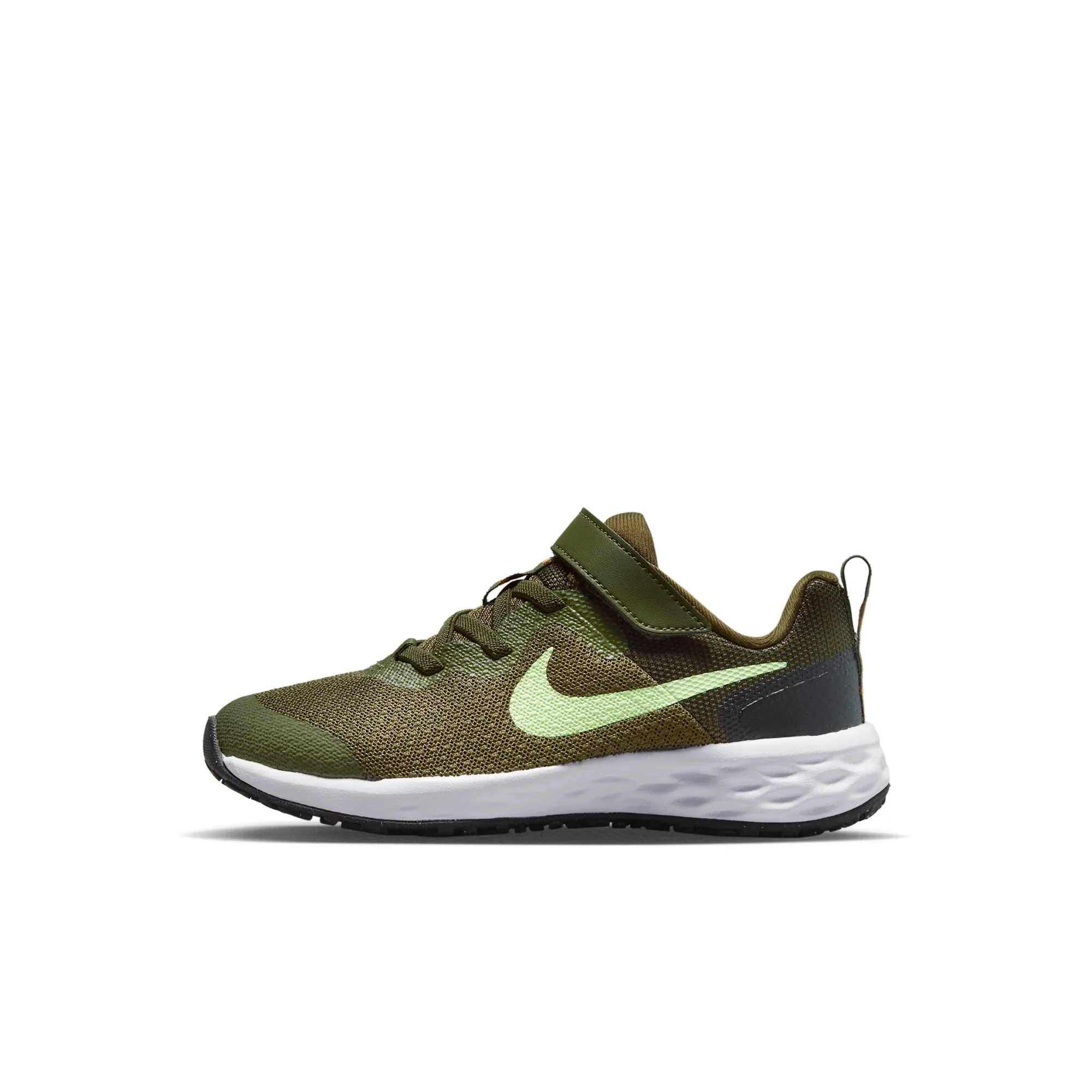 Nike Revolution 6