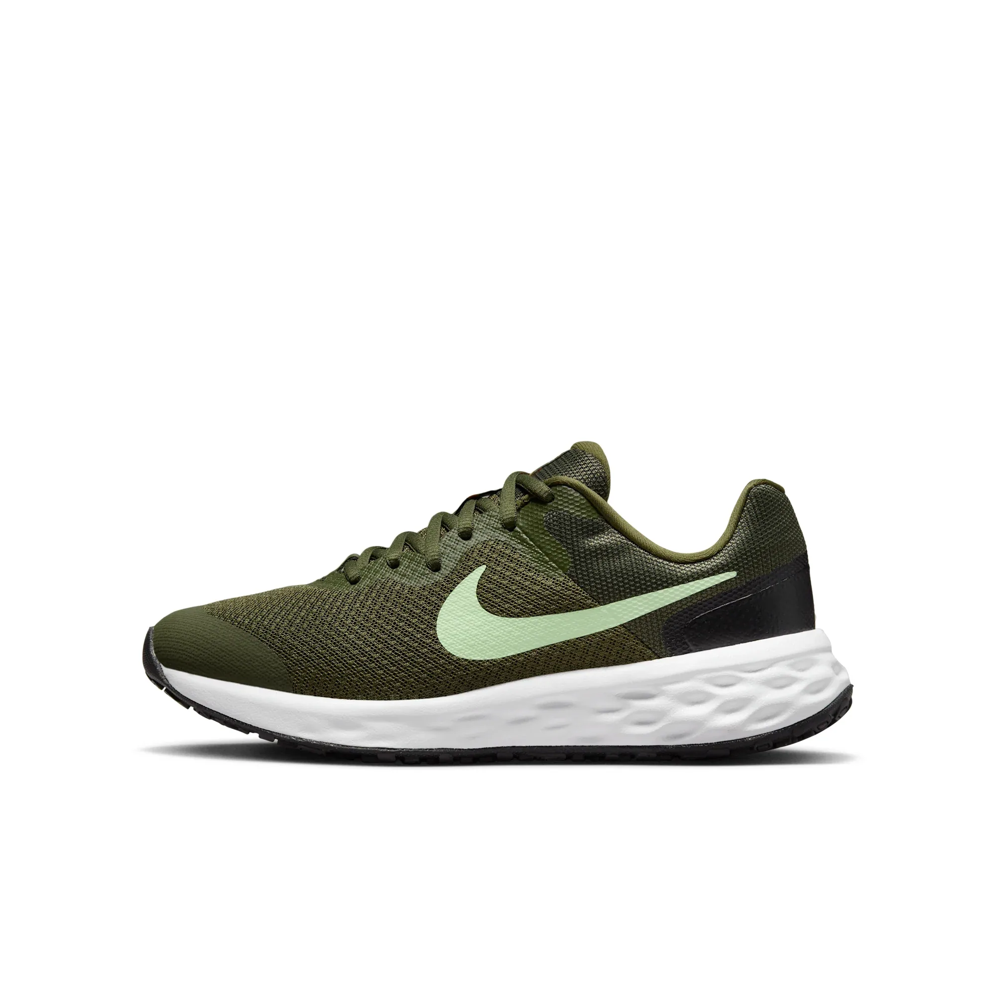 Nike Revolution 6