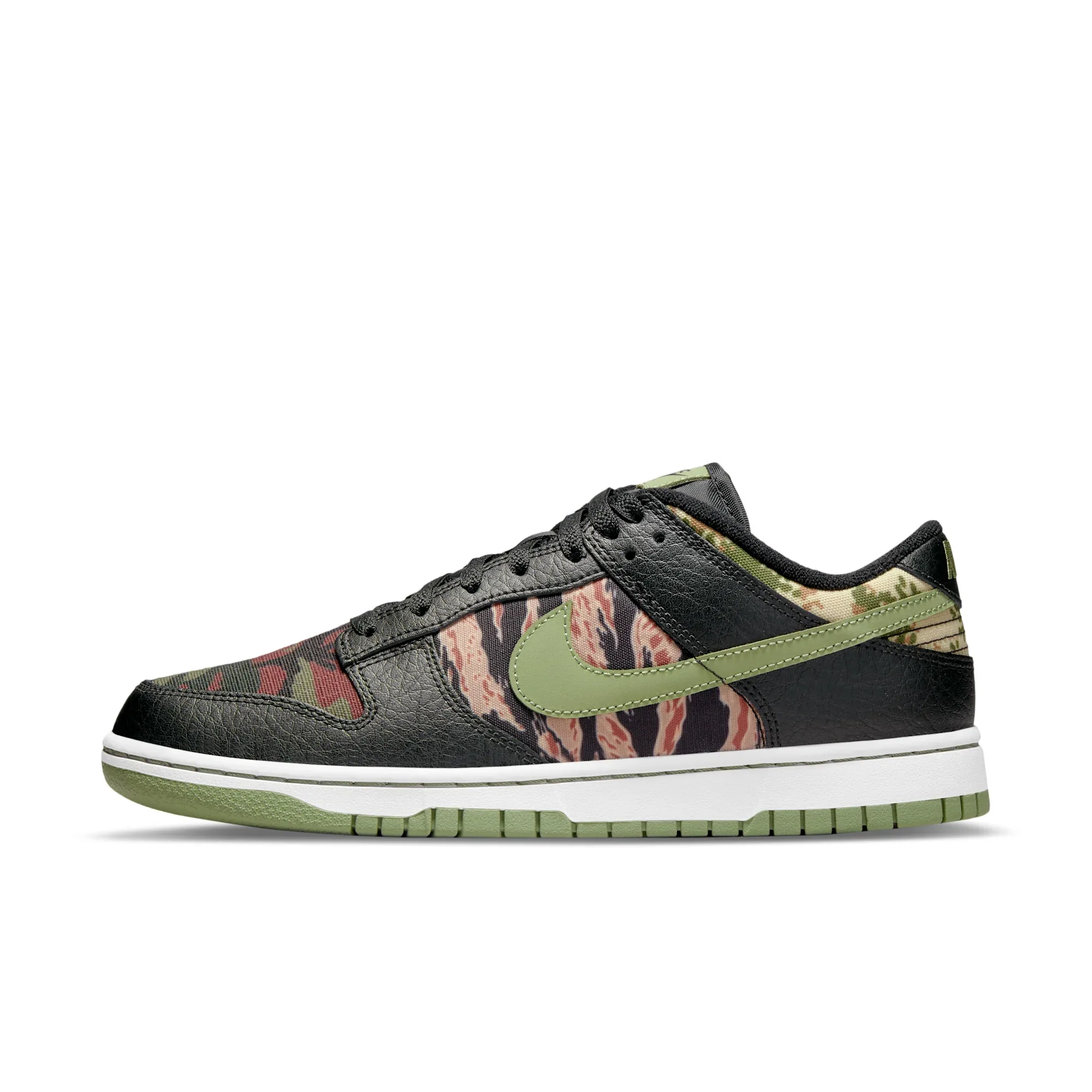 Nike Dunk Low SE