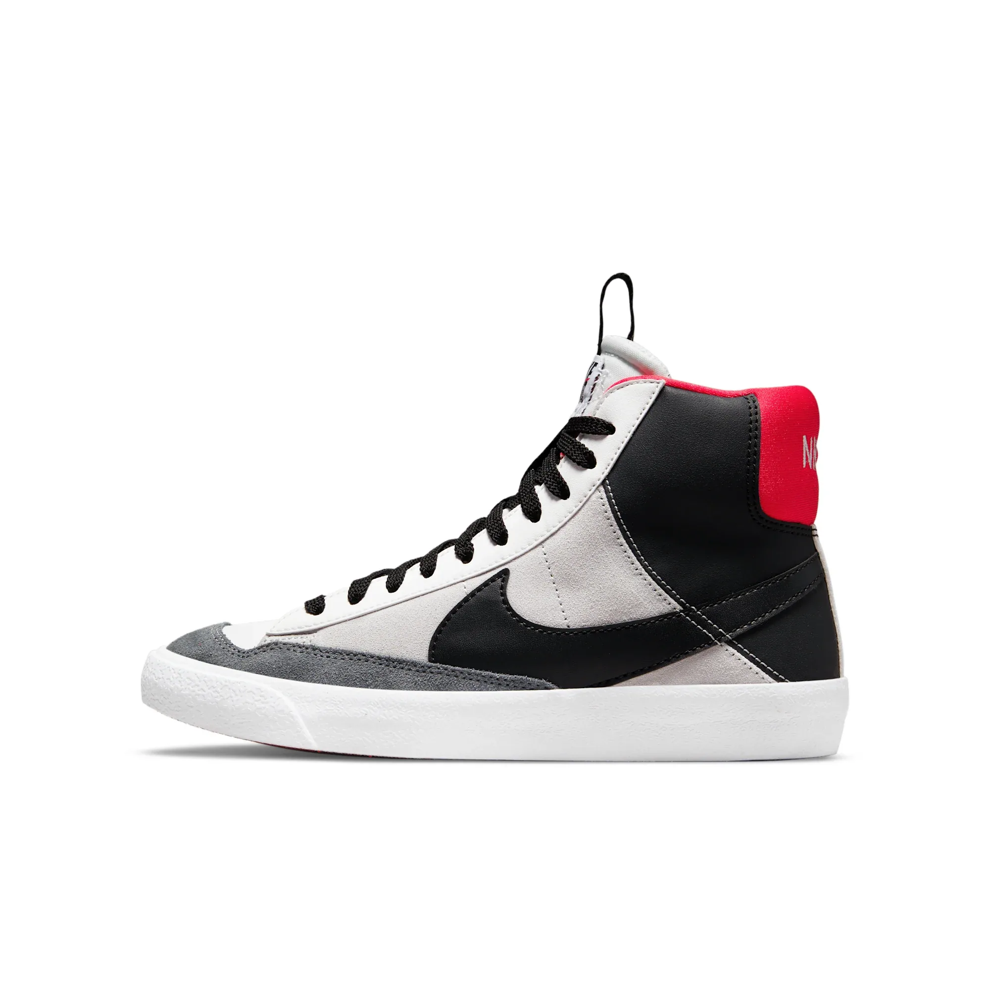 Nike Blazer Mid '77 SE Dance