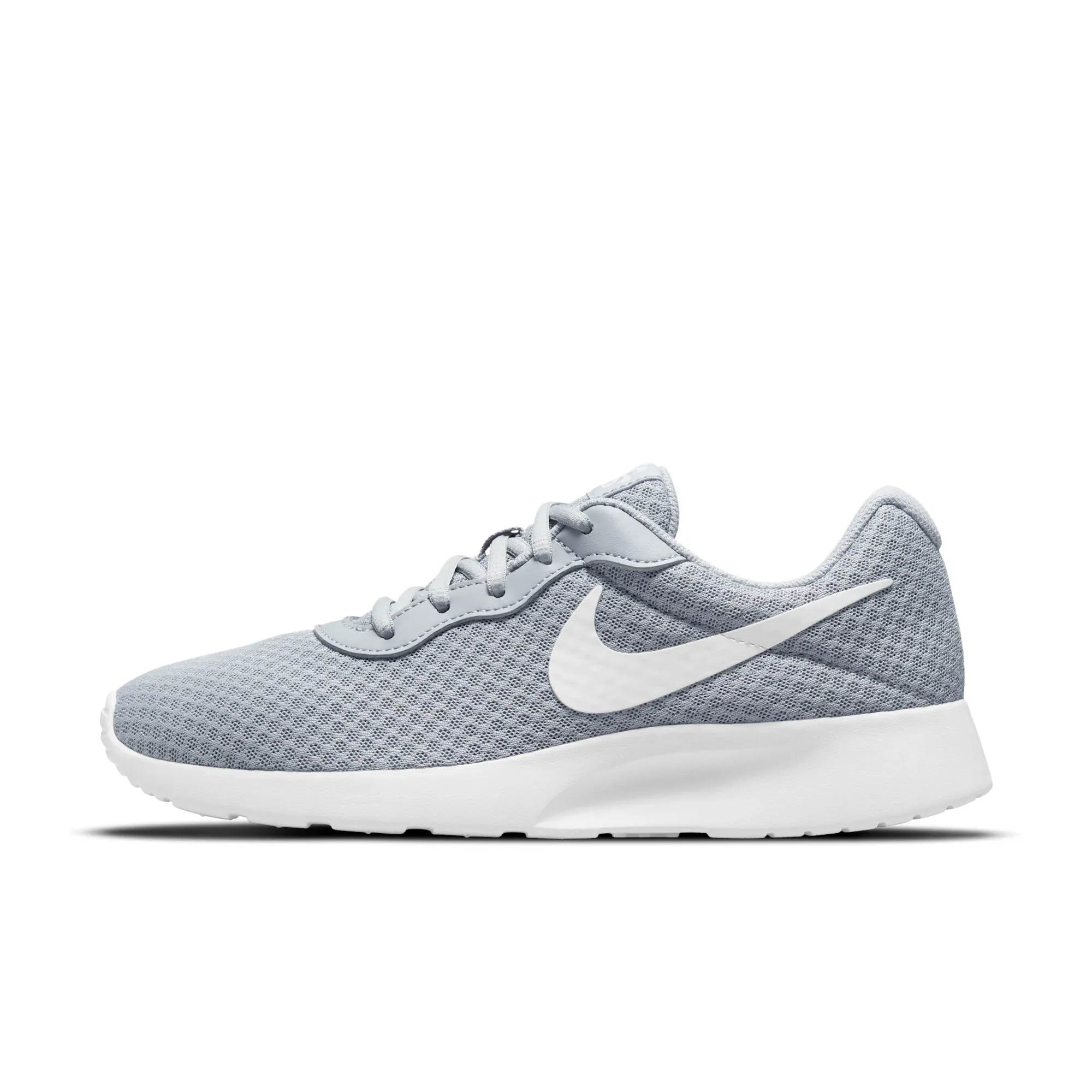 Nike Tanjun