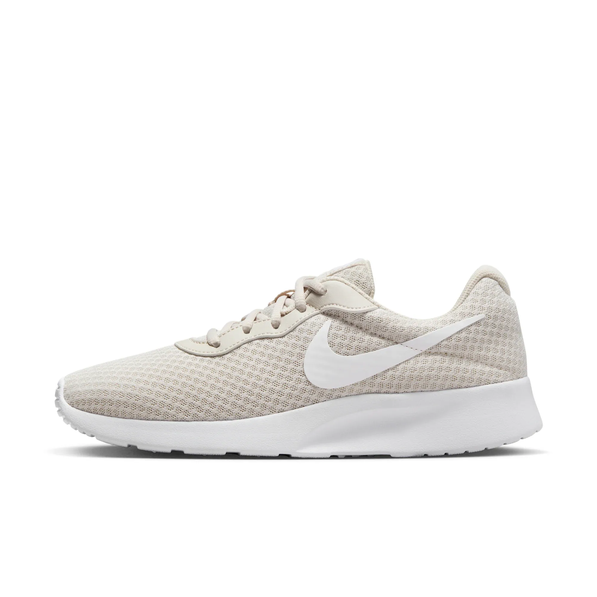 Nike Tanjun