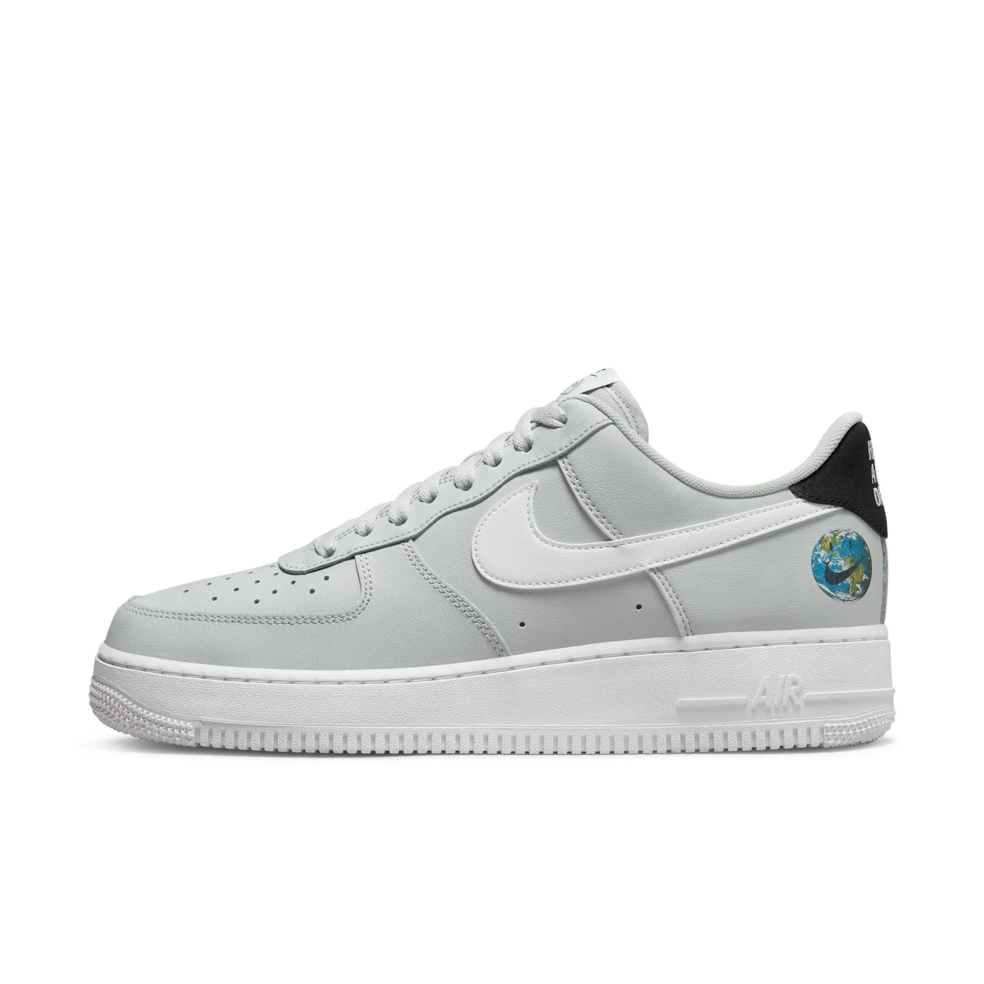 Nike Air Force 1 '07 LV8