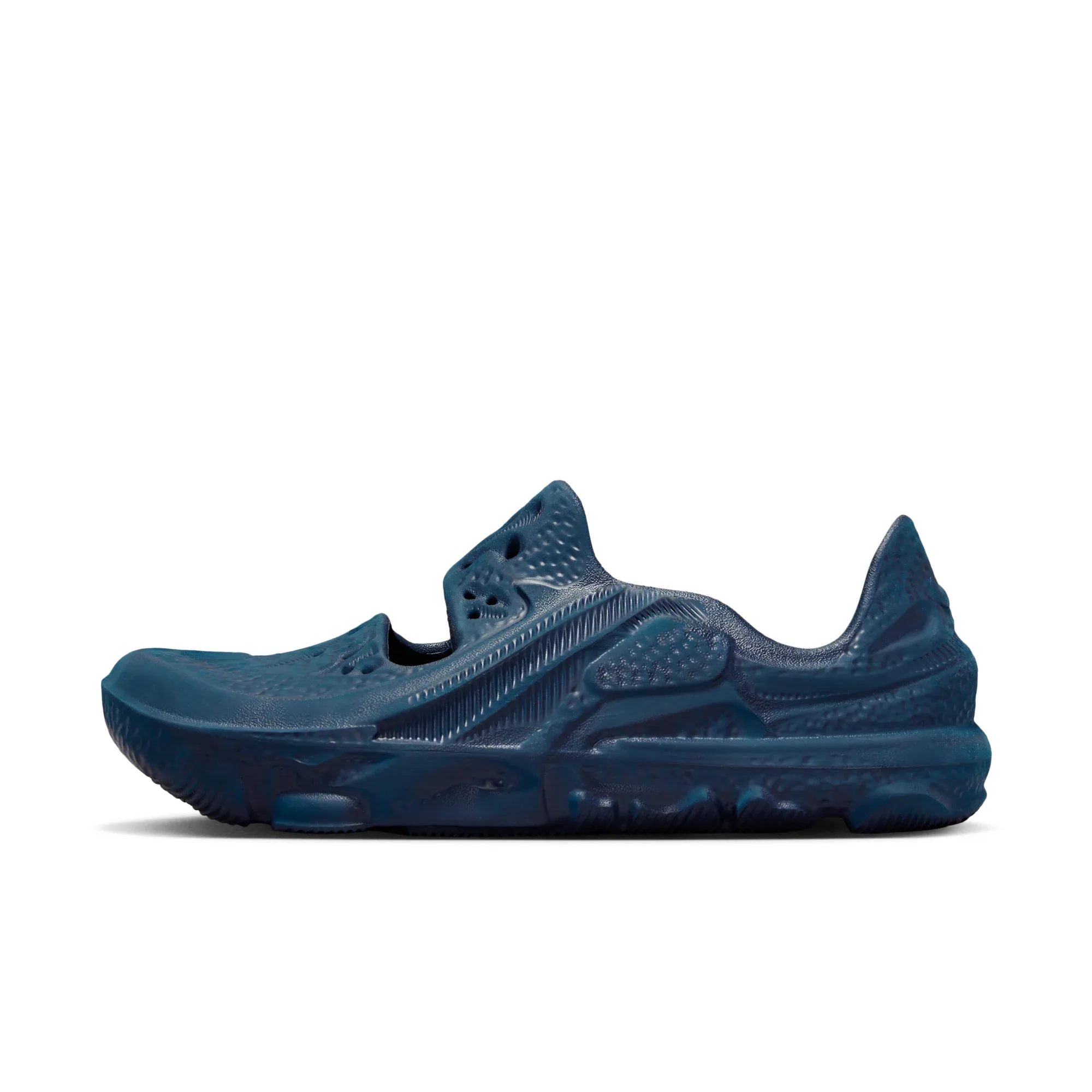 Nike ISPA Universal