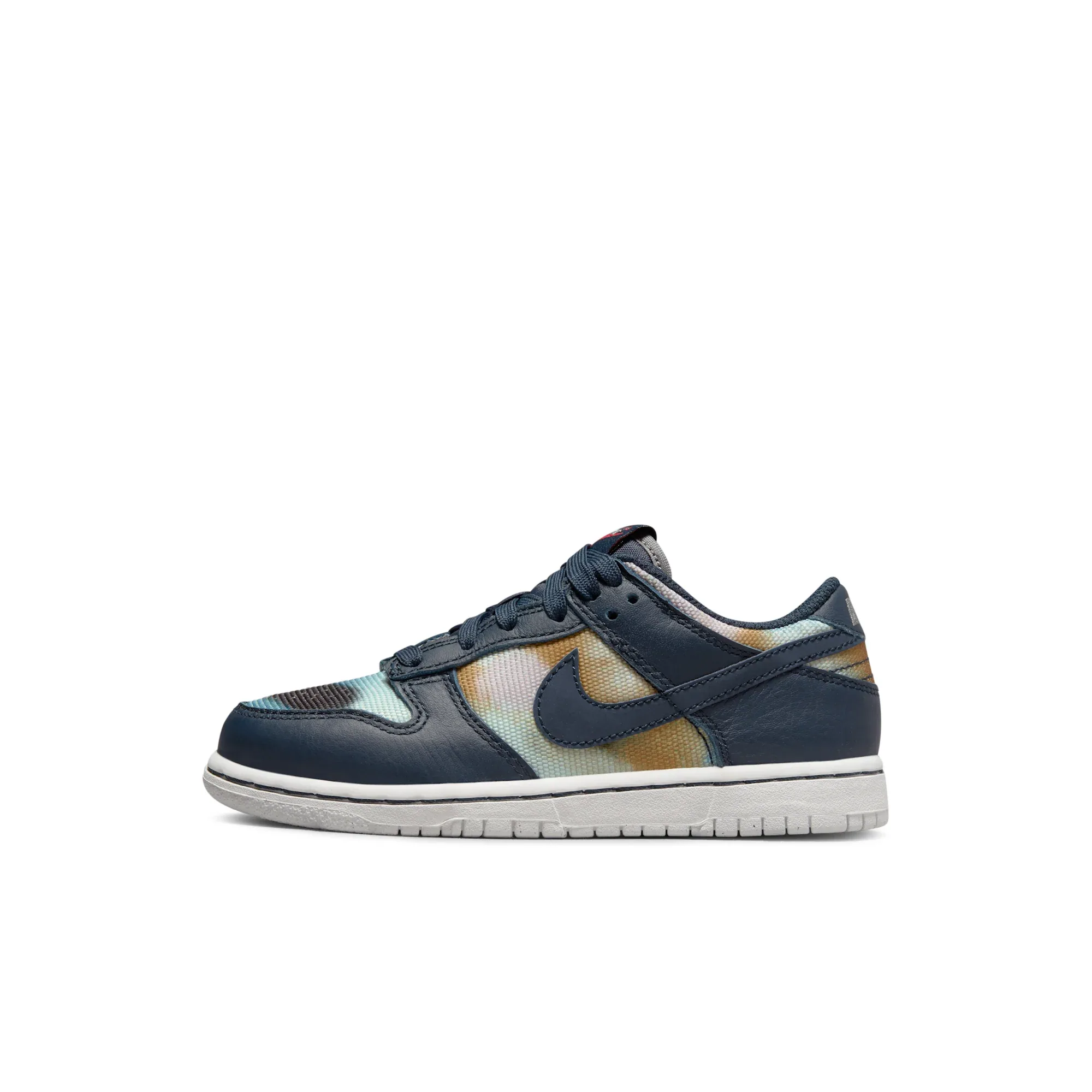 Nike Dunk Low SE