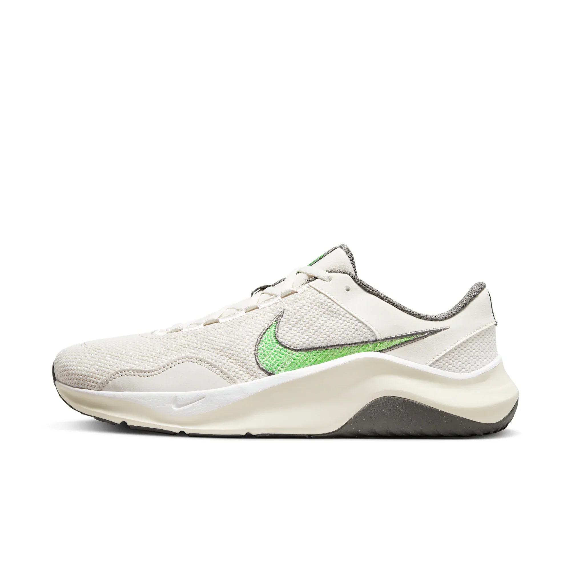 Nike Legend Essential 3 Next Nature