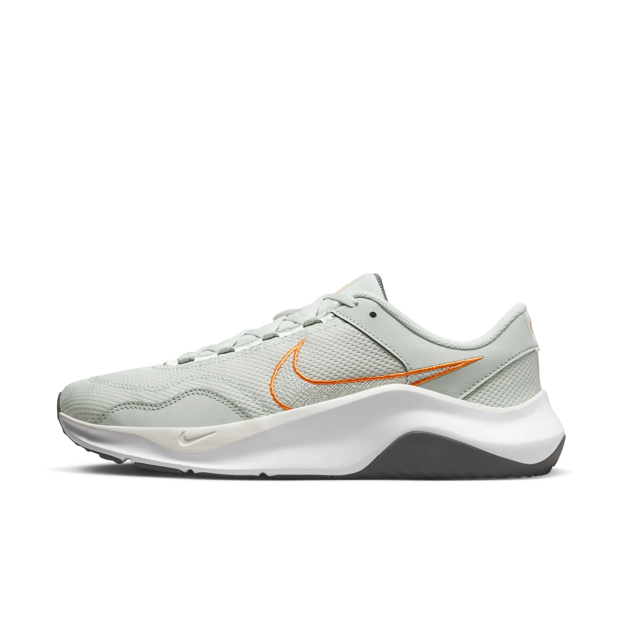 Nike Legend Essential 3 Next Nature