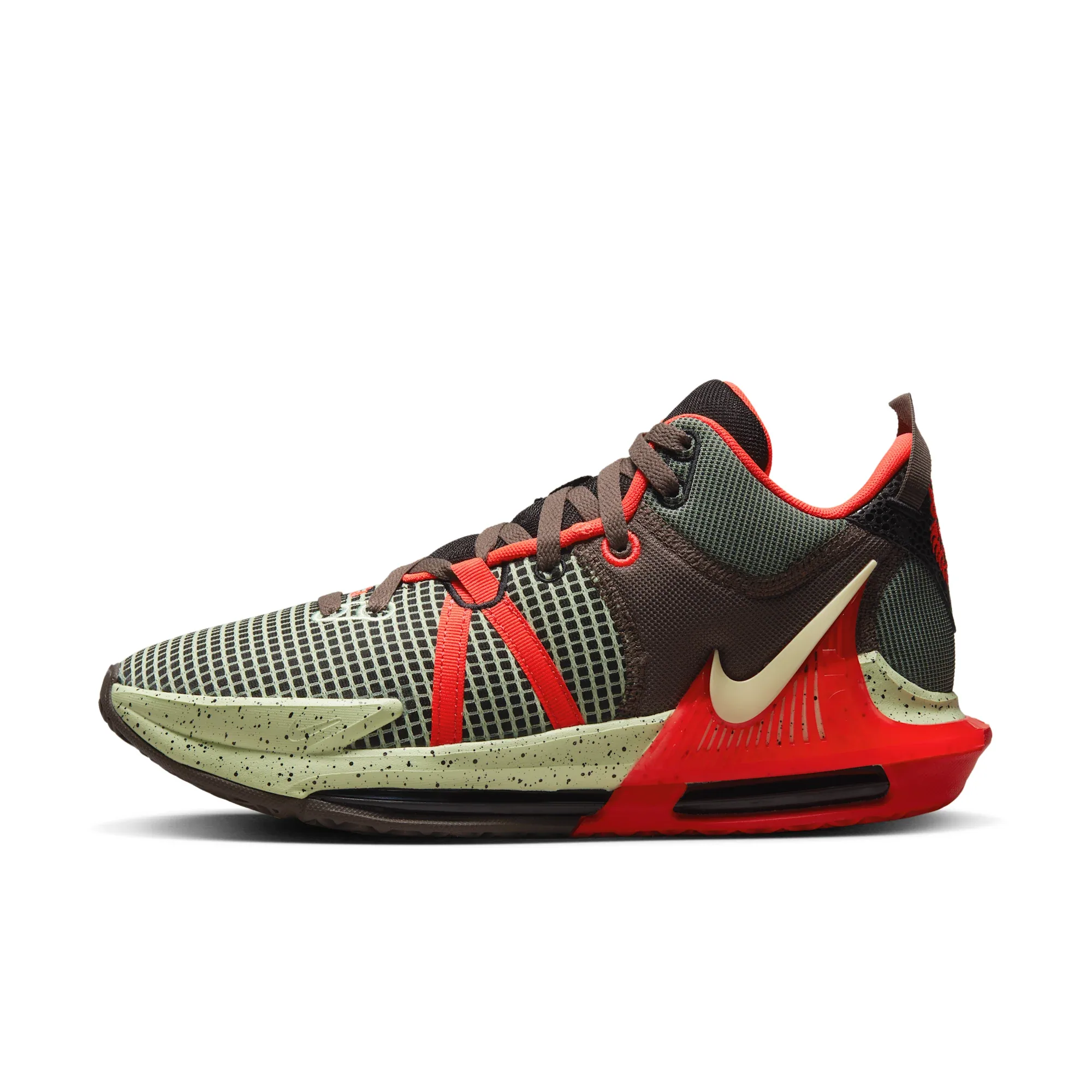 LeBron Witness 7