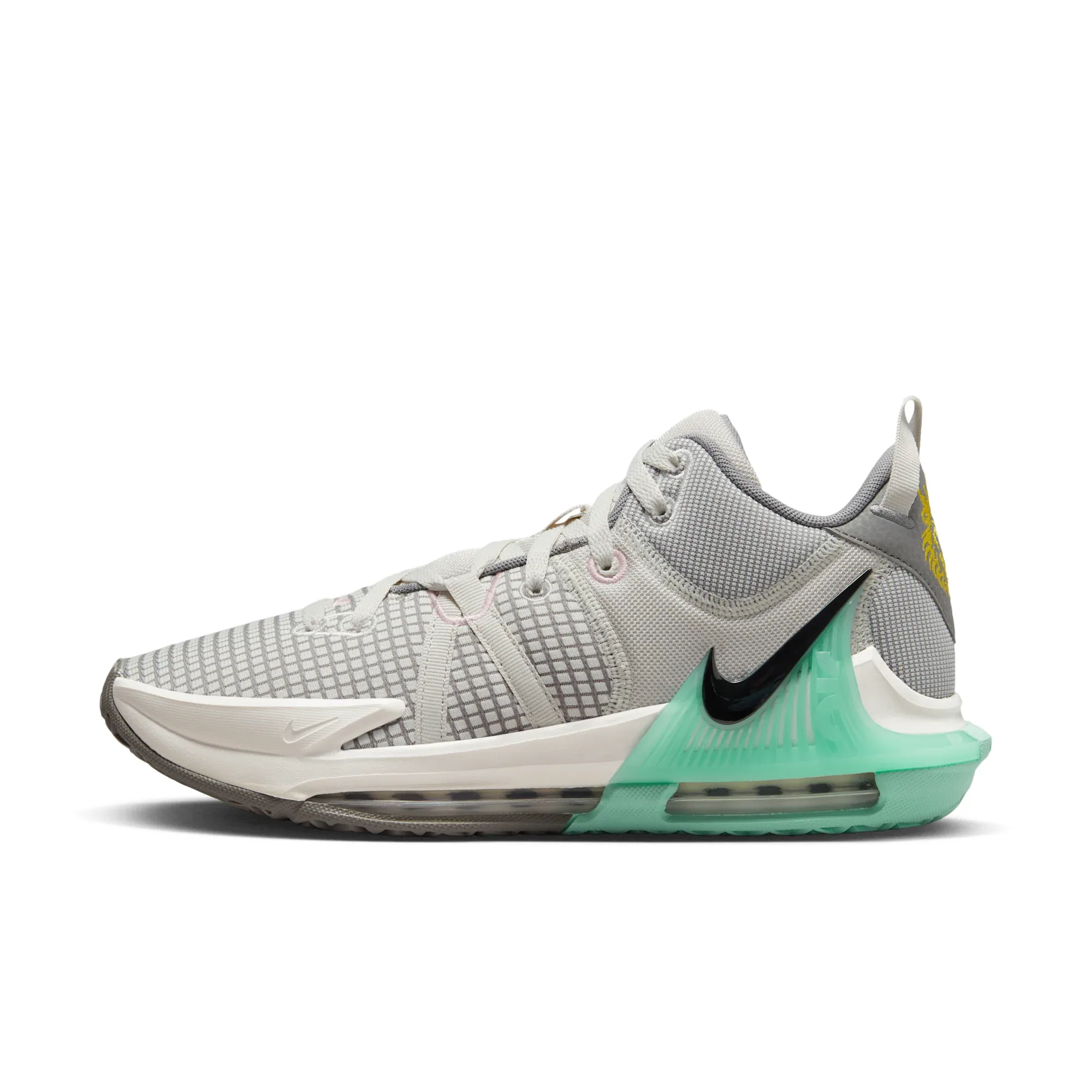 LeBron Witness 7