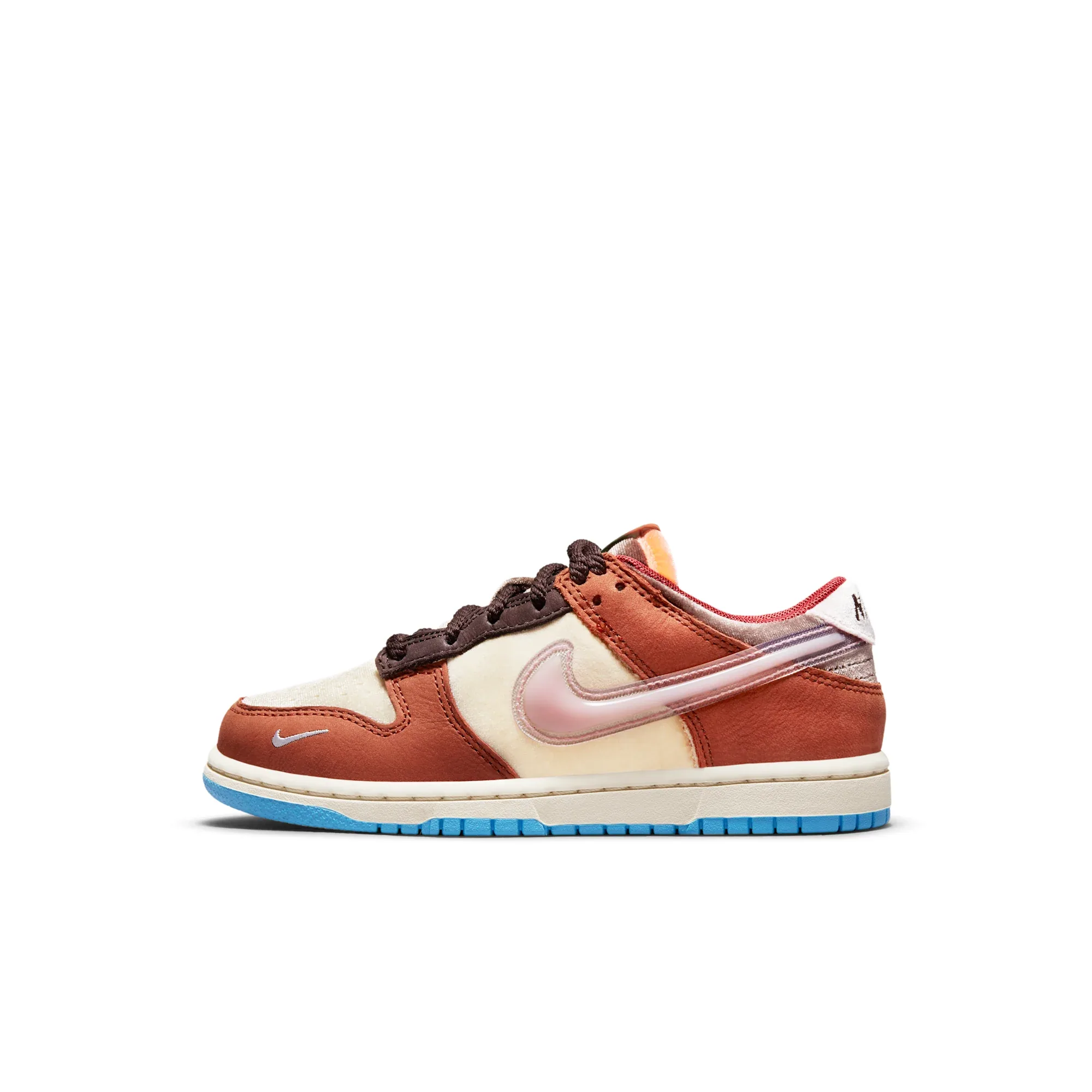 Nike Dunk Low x Social Status