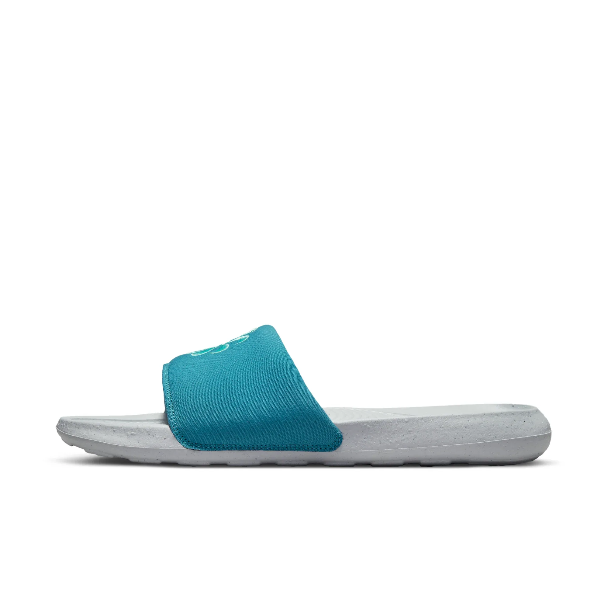 Nike Victori One Next Nature
