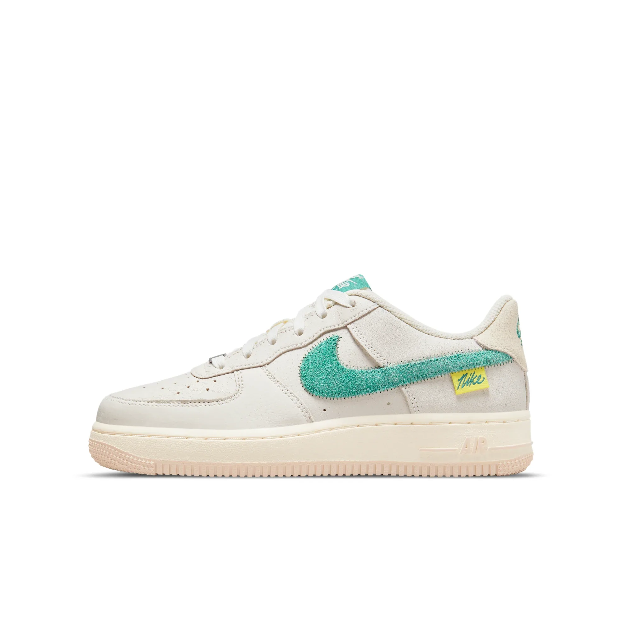 Nike Air Force 1 LV8