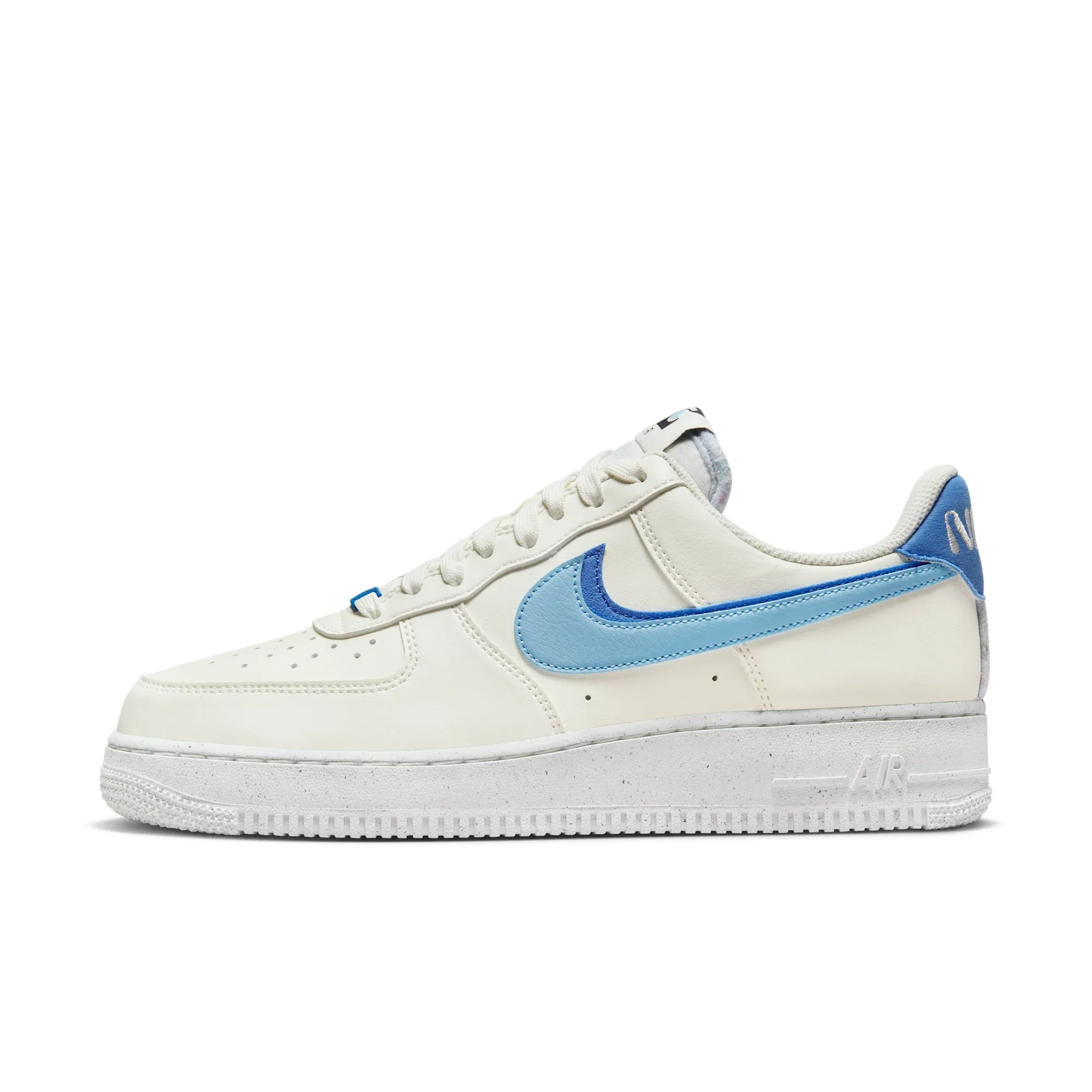 Nike Air Force 1 '07 LV8