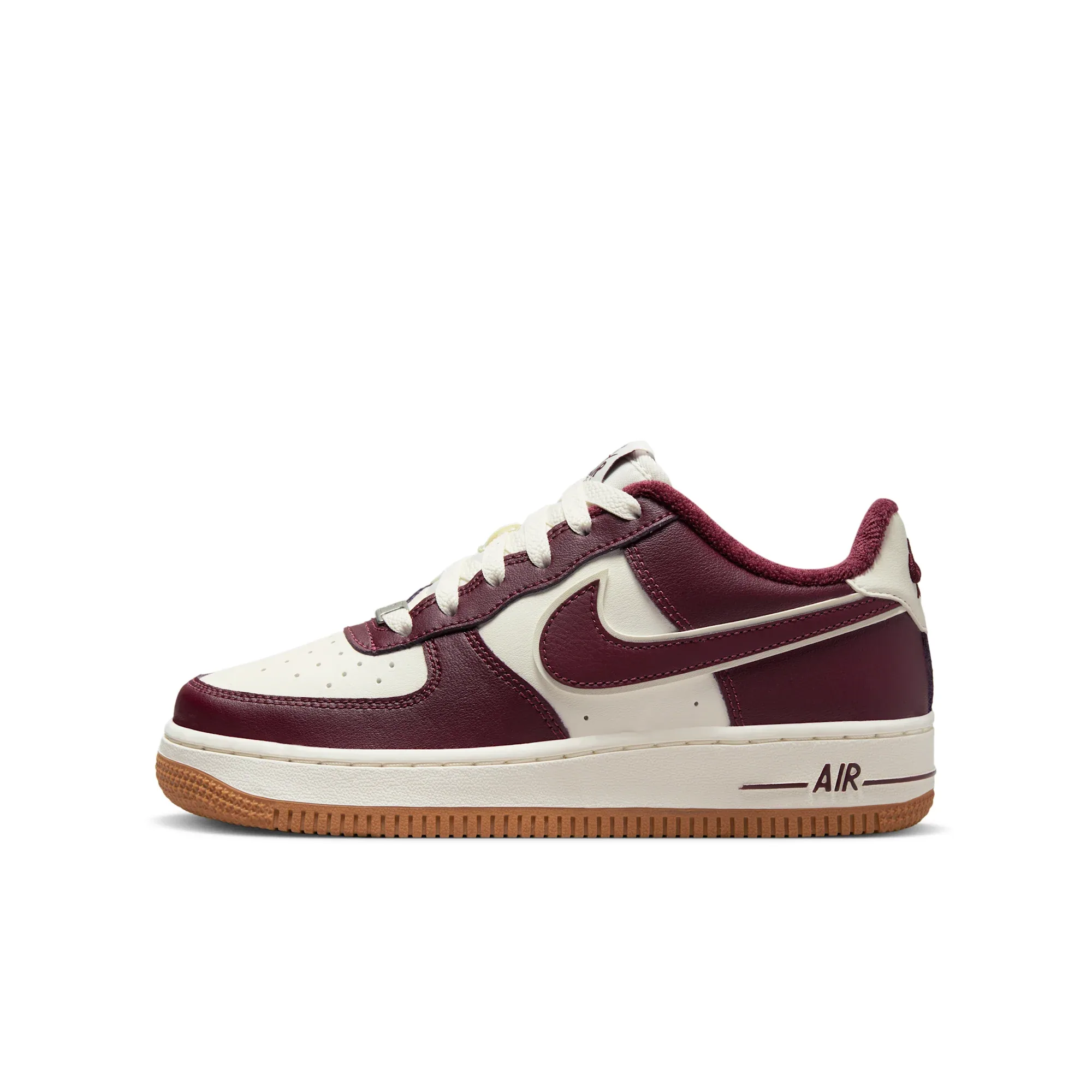 Nike Air Force 1 LV8 3