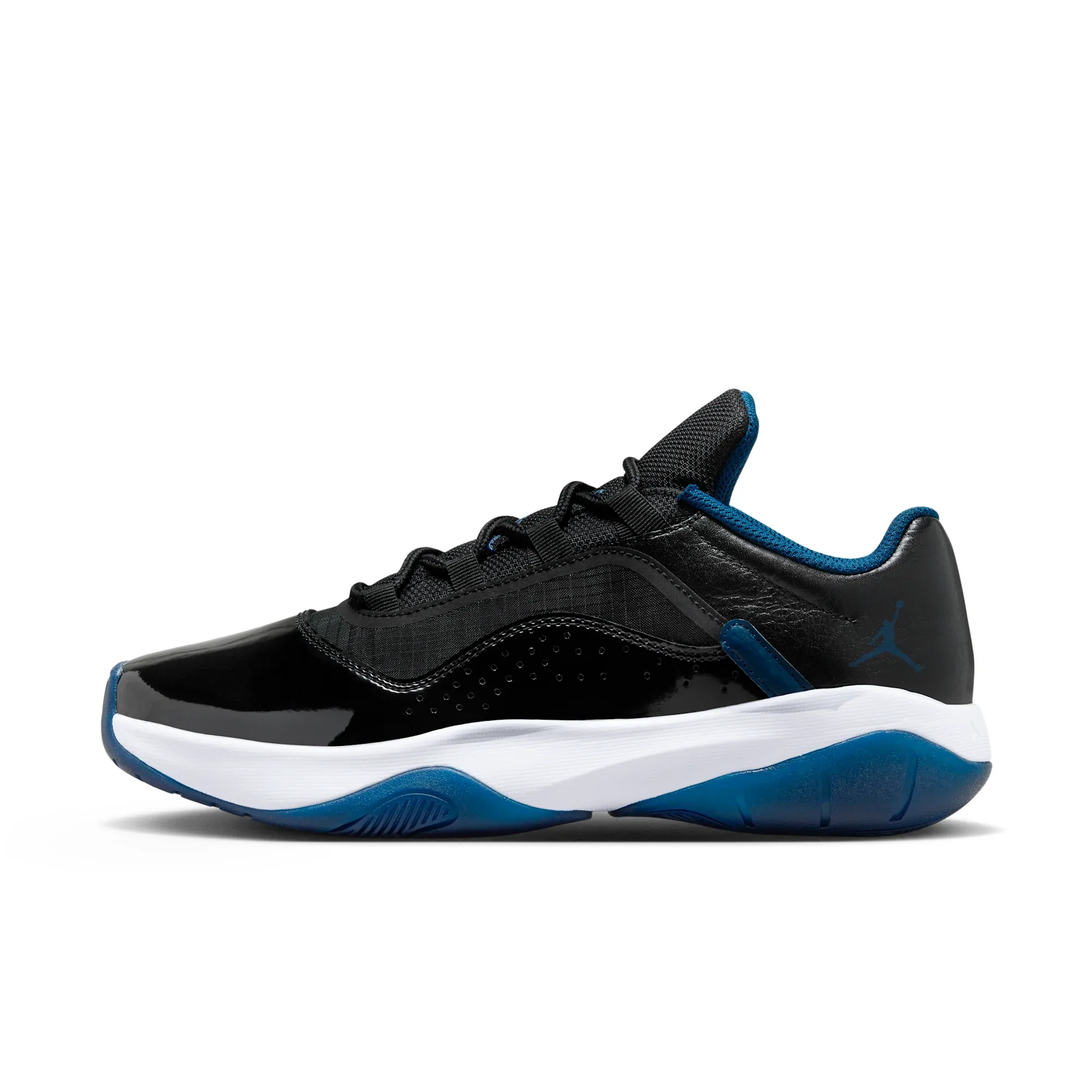 Air Jordan 11 CMFT Low
