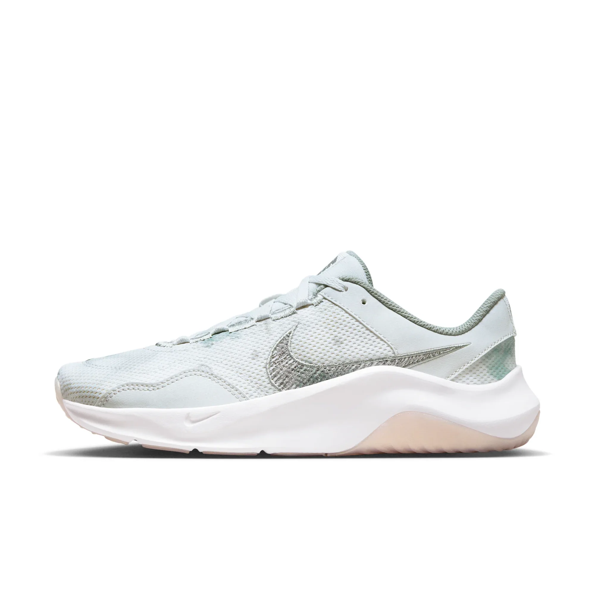 Nike Legend Essential 3 Next Nature Premium