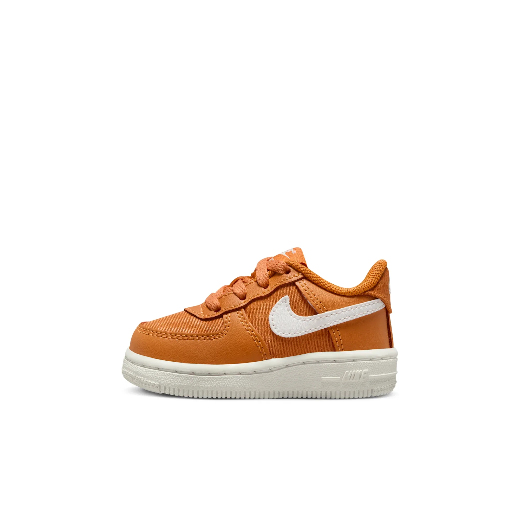Nike Force 1 LV8 2