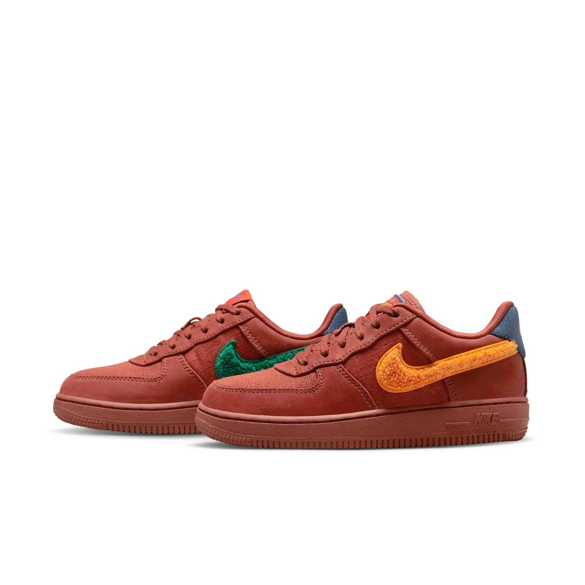 Nike Force 1 Low Somos Familia
