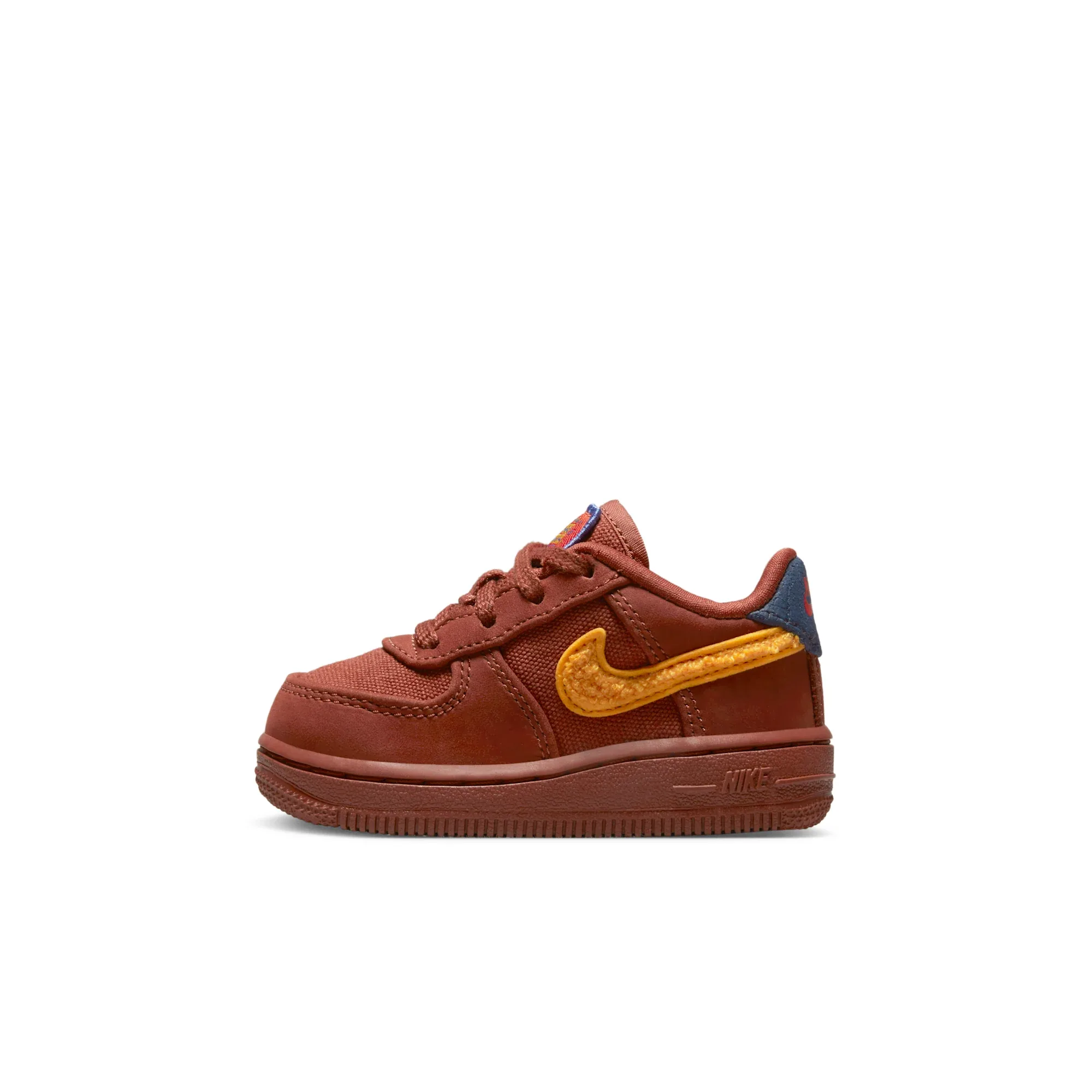 Nike Force 1 Low Somos Familia