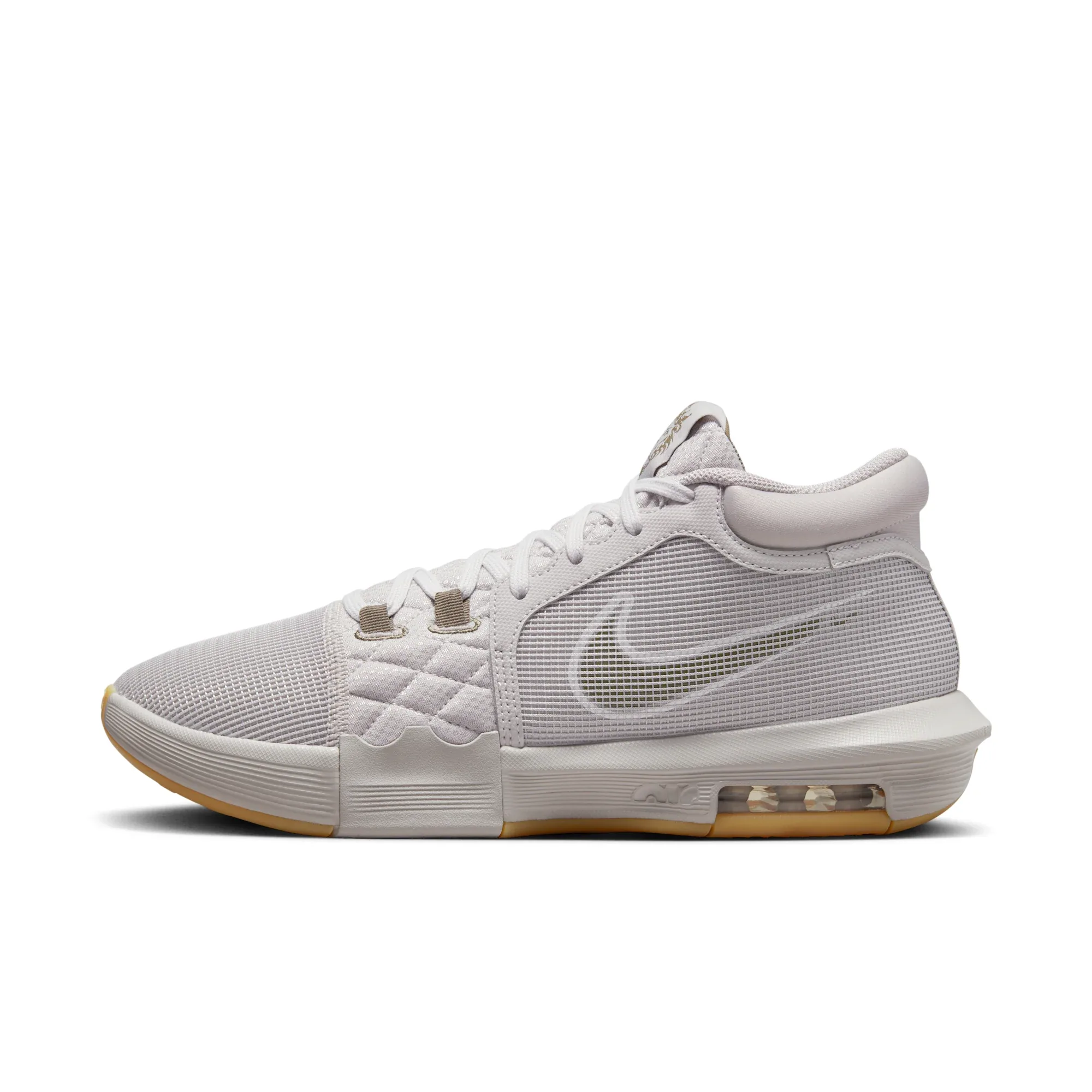 LeBron Witness 8 EP